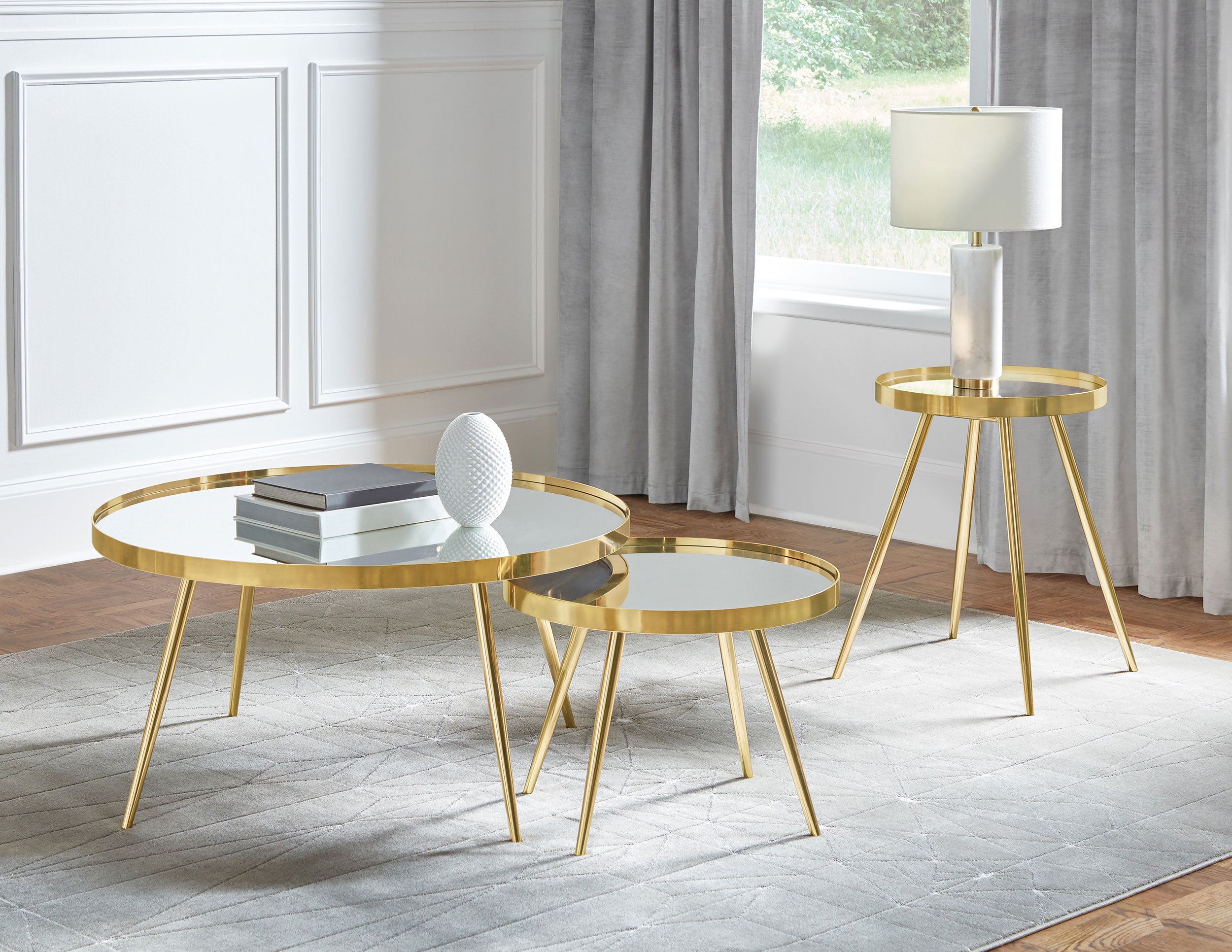 Kaelyn Round Mirror Top End Side Table Gold-CoasterEssence