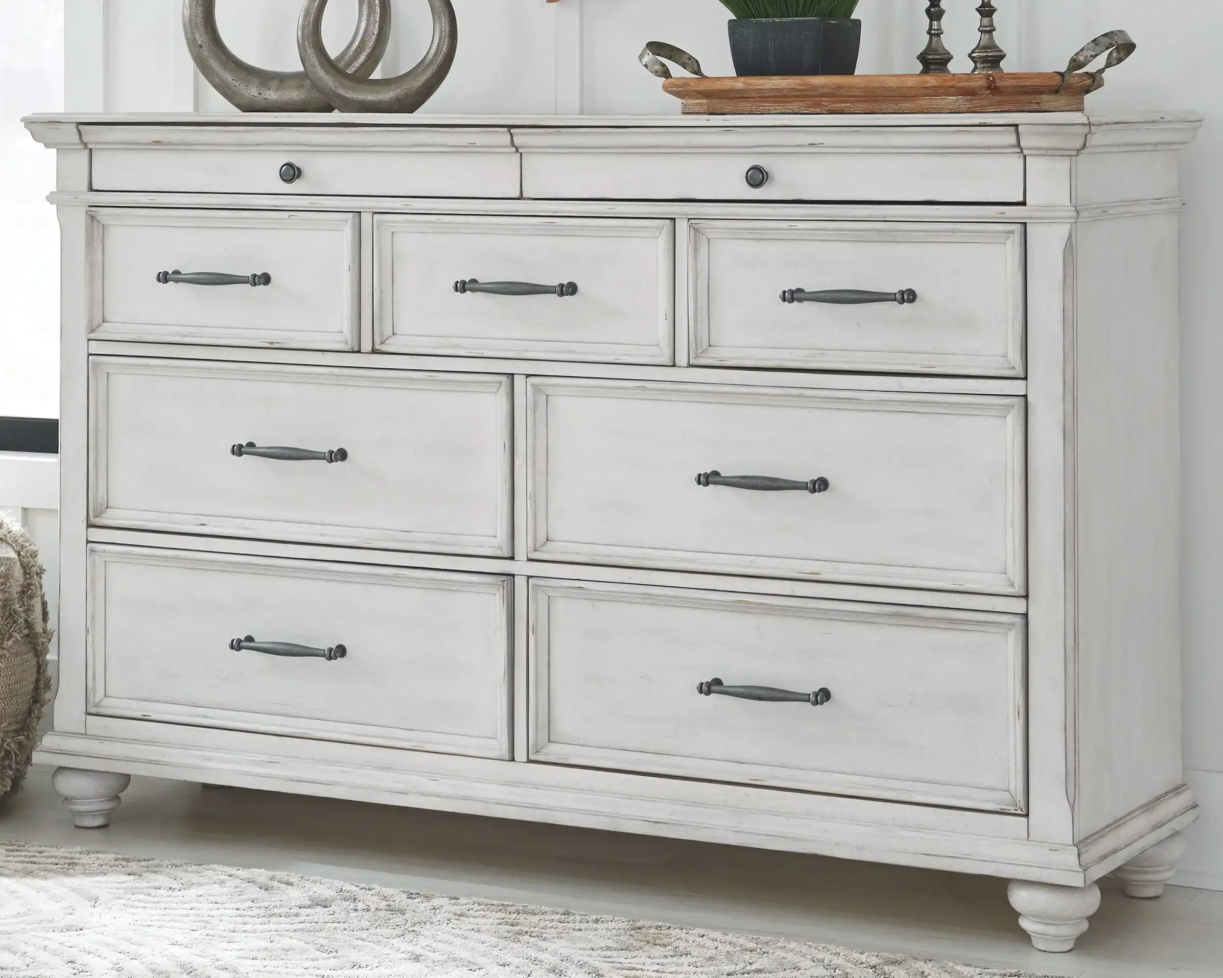 Kanwyn - Upholstered Bedroom Set - Best Buy Furniture