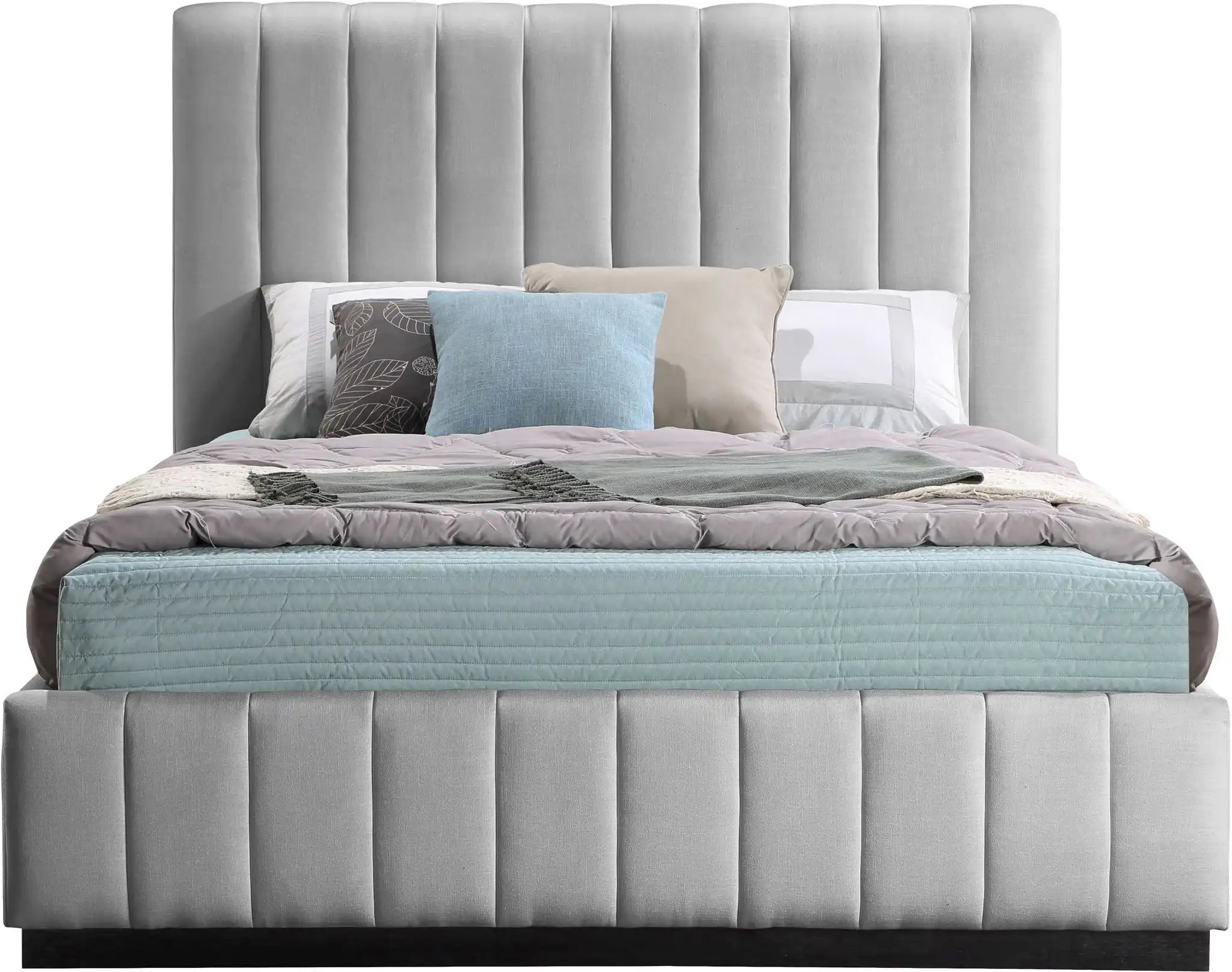Lucia - Bed