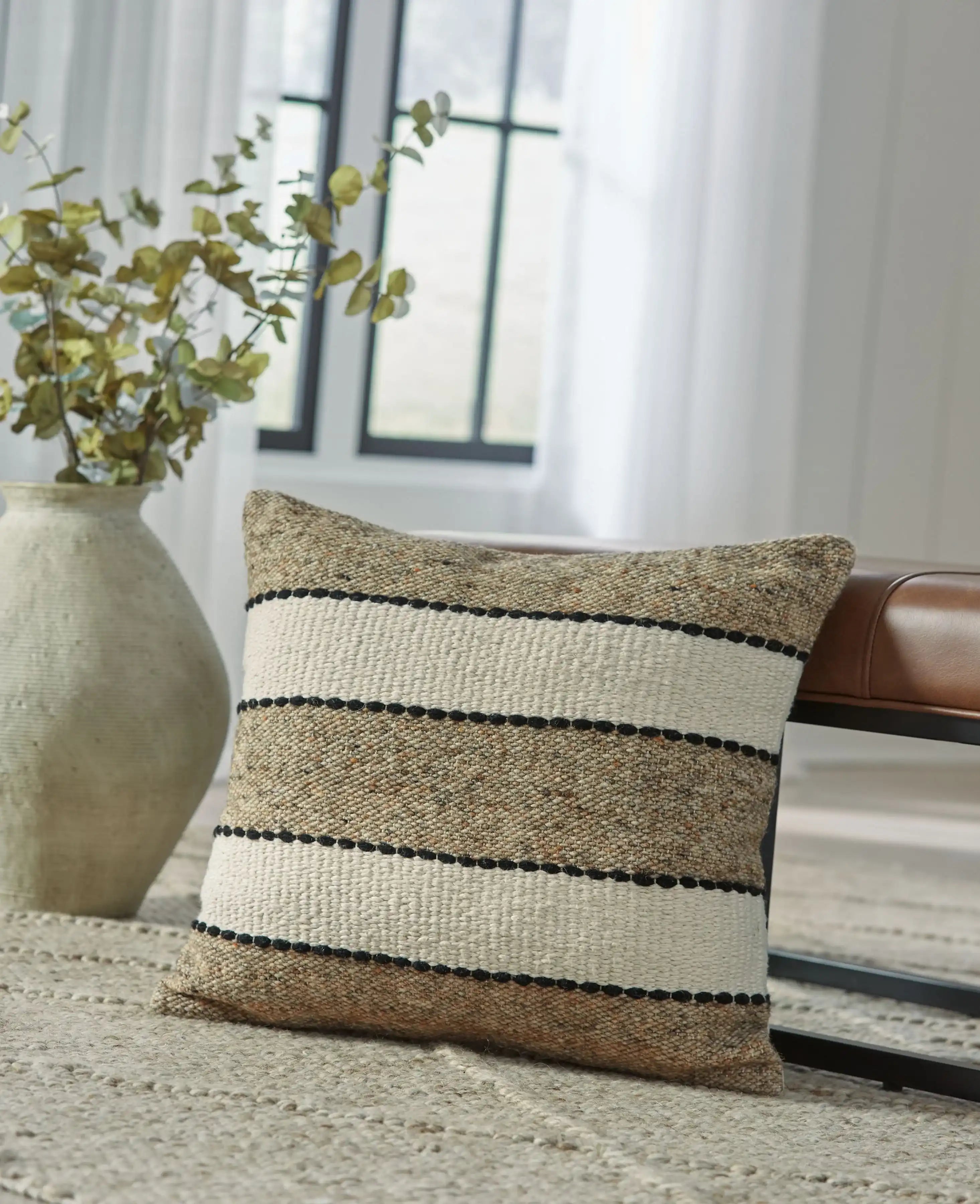 Rueford - Pillow - Best Buy Furniture