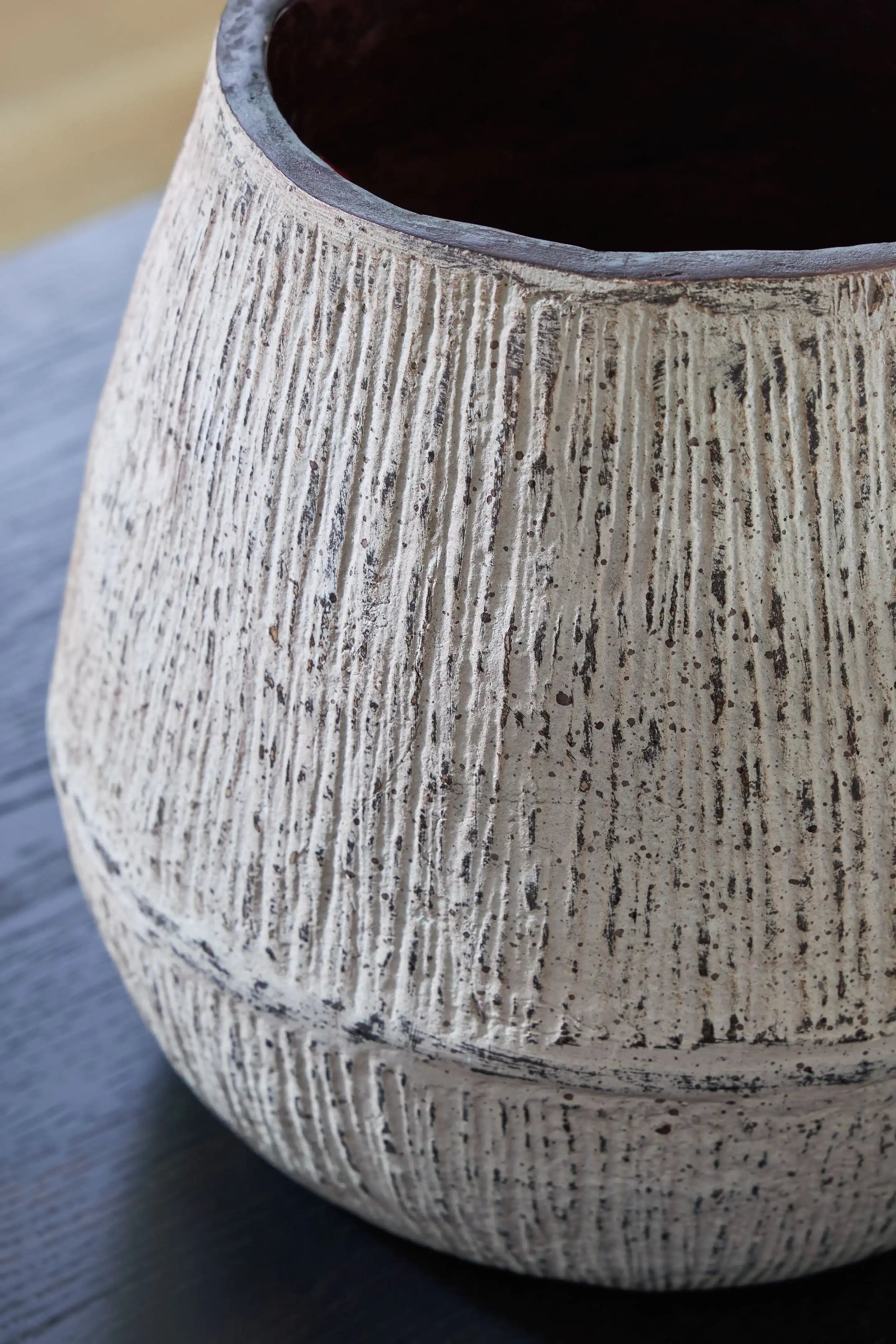 Claymount - Vase - Best Buy Furniture