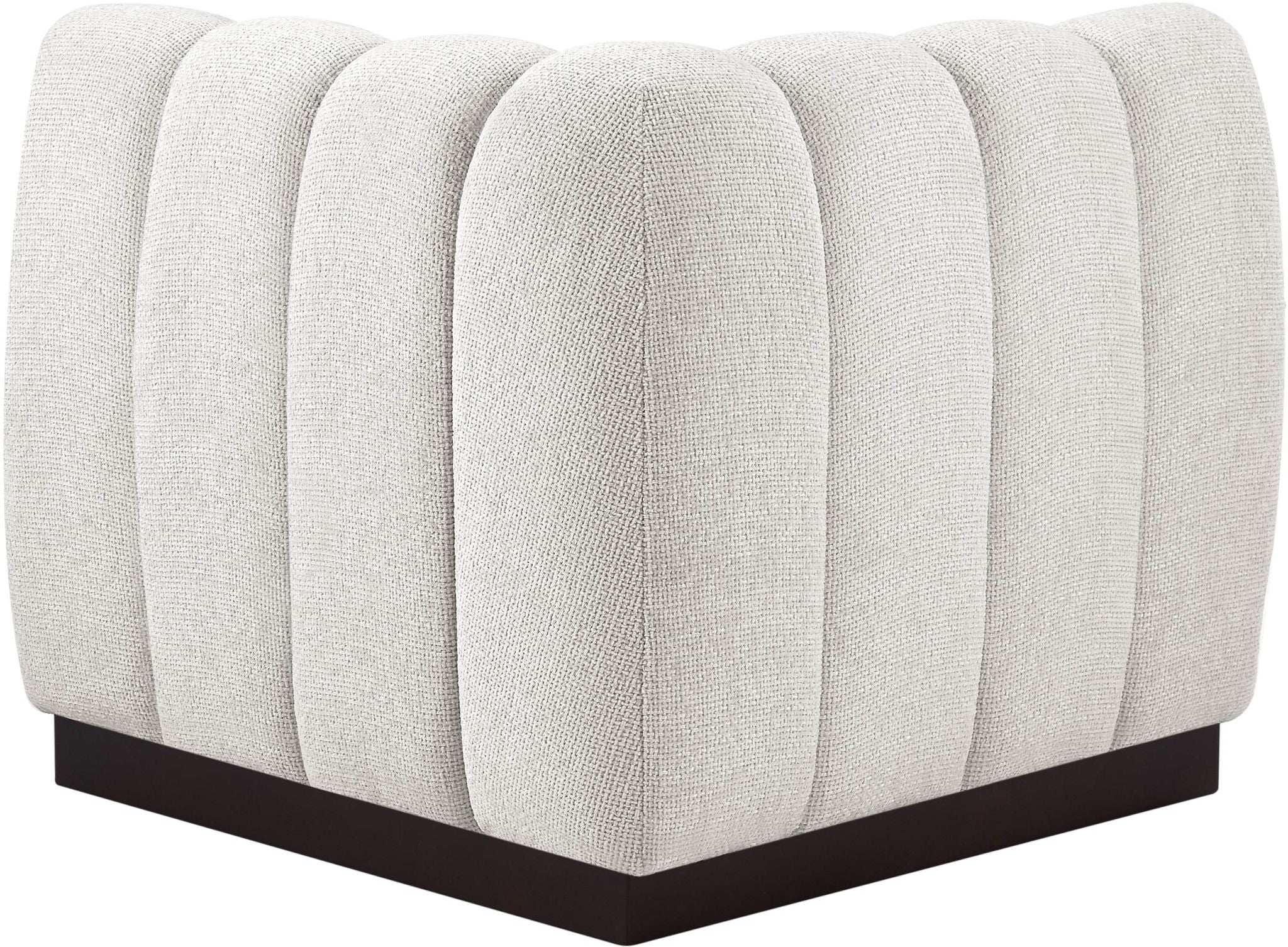 Quinn - Corner Chair