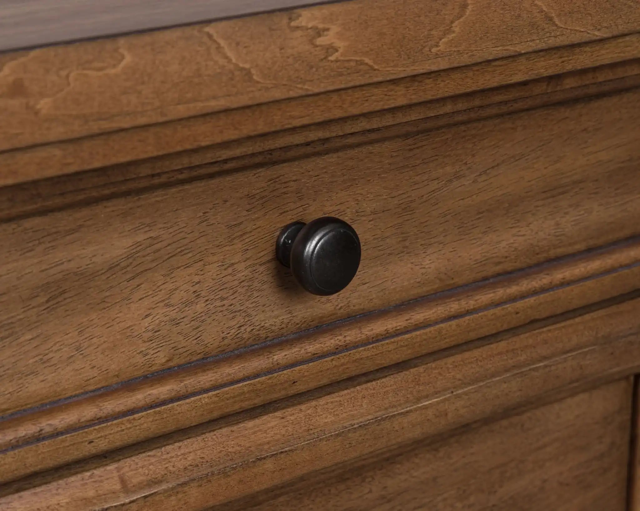 Rowlenstown - Dresser - Best Buy Furniture