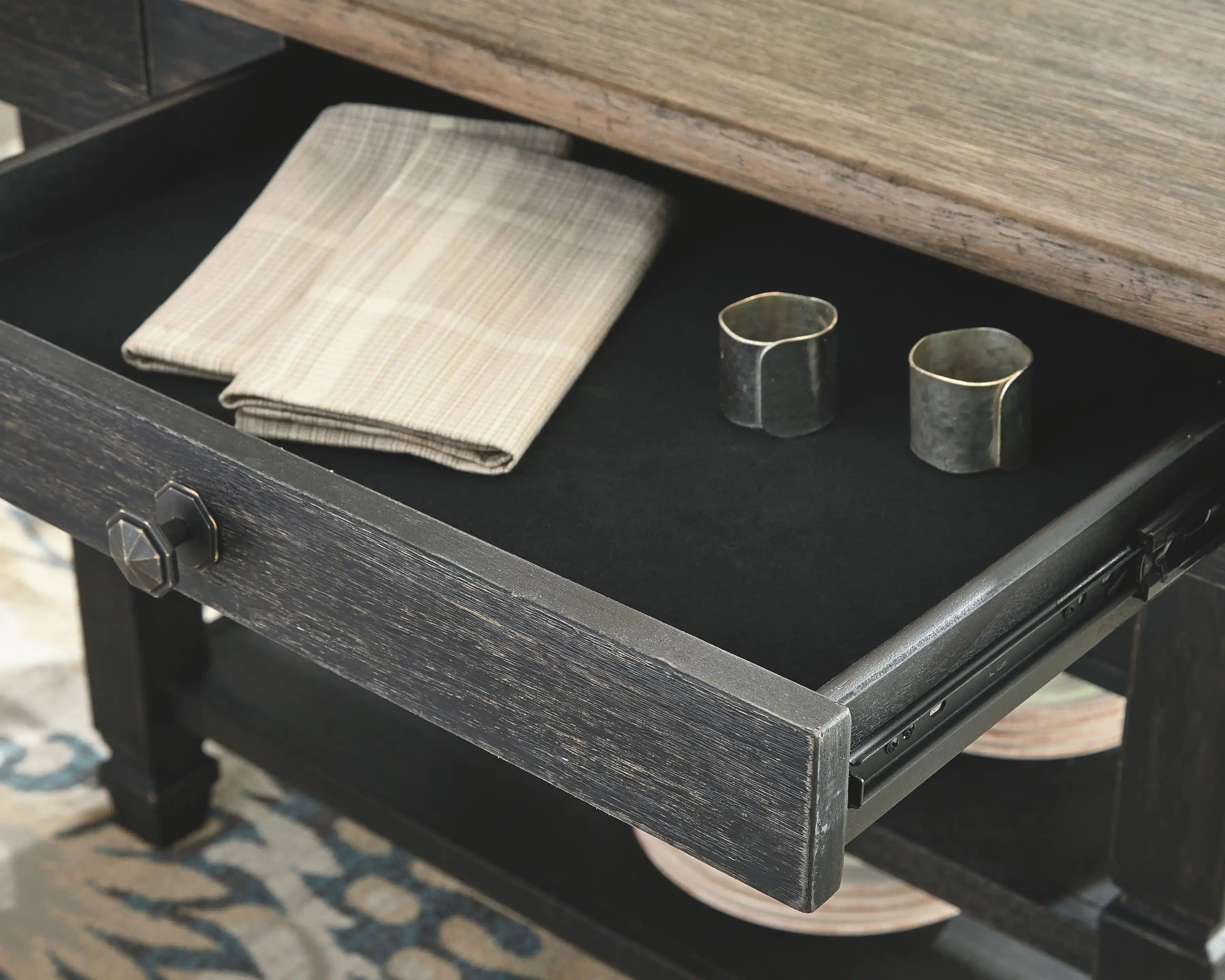 Tyler Creek - Dining Table Set - Best Buy Furniture