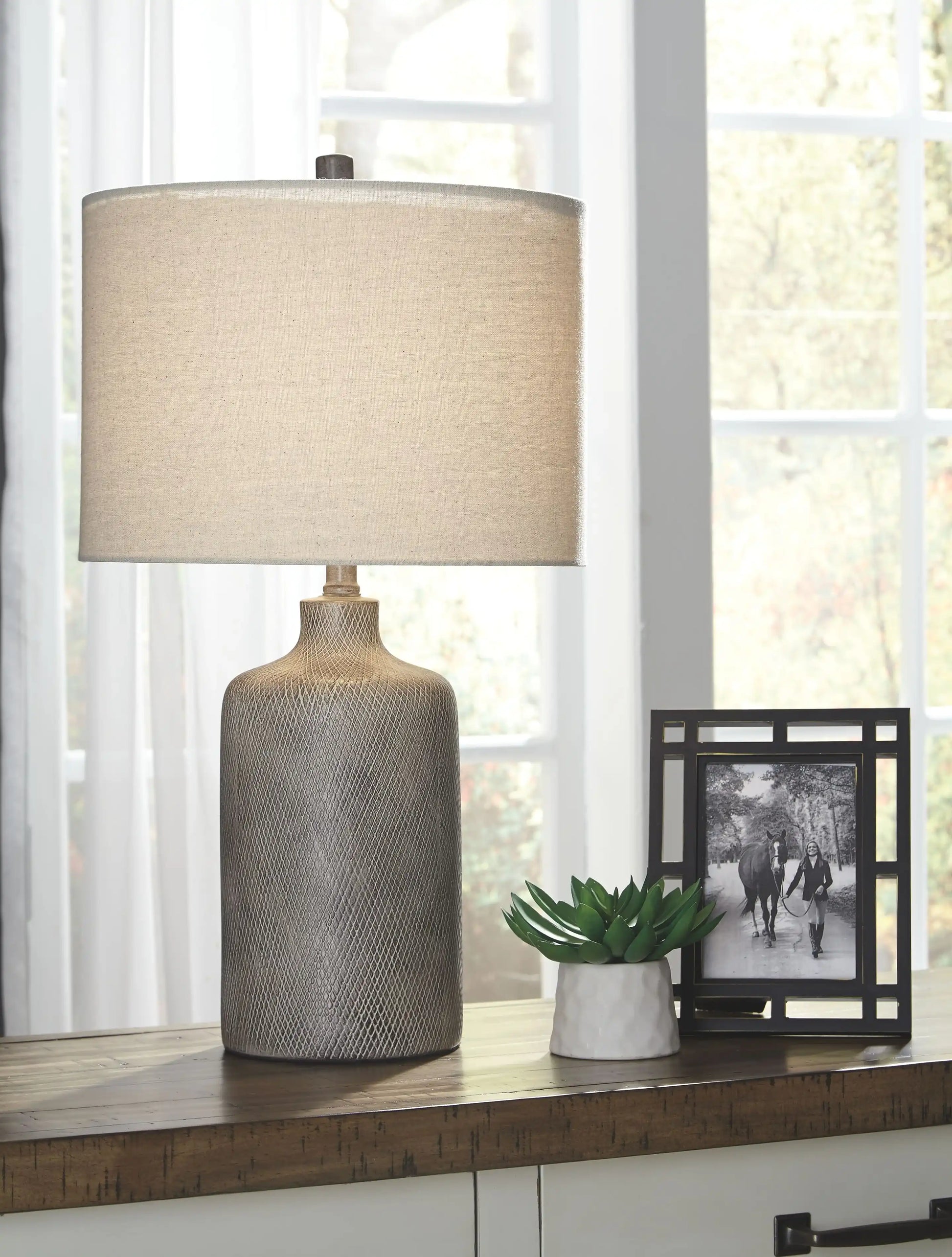 Linus - Ceramic Table Lamp - Antique Black - Best Buy Furniture