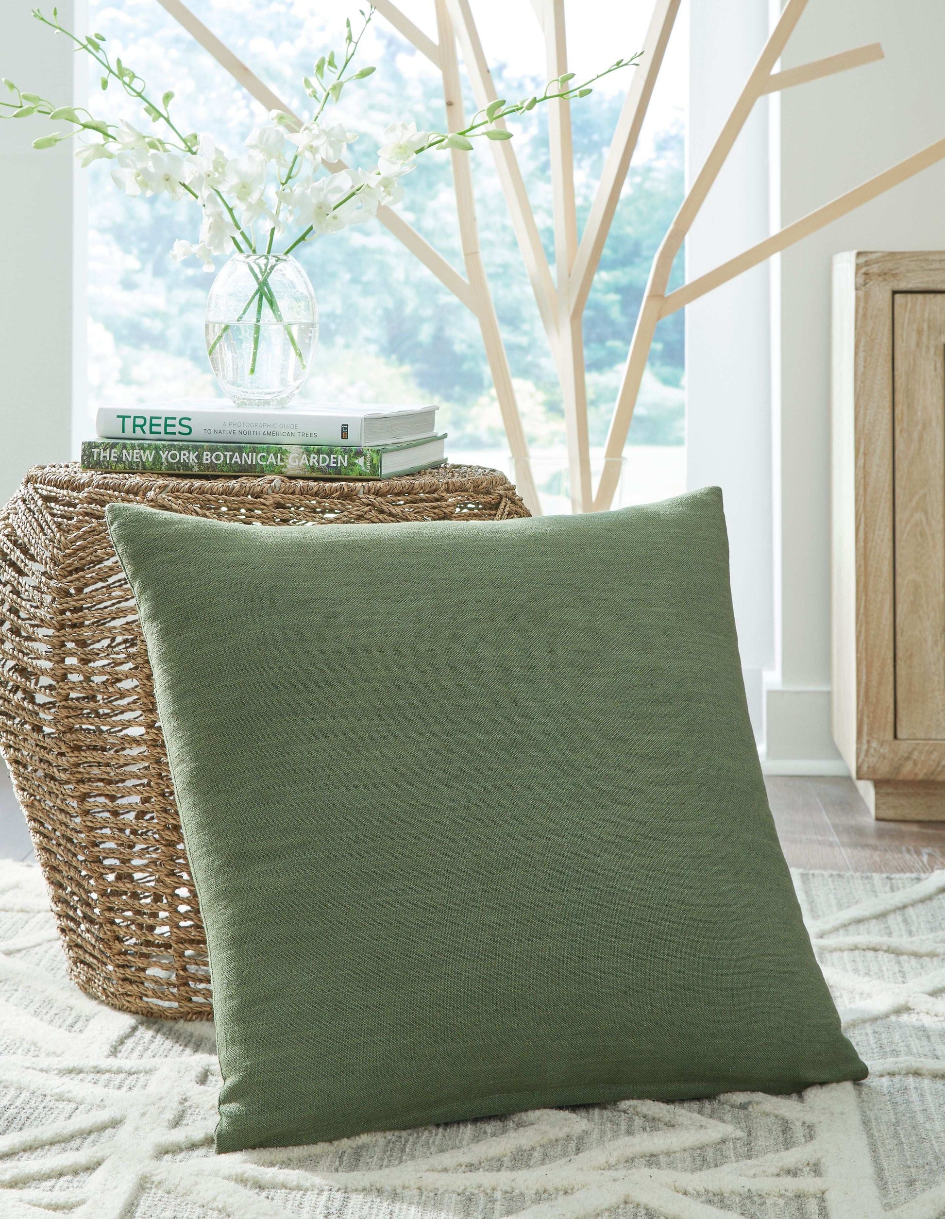 Thaneville - Pillow - Best Buy Furniture