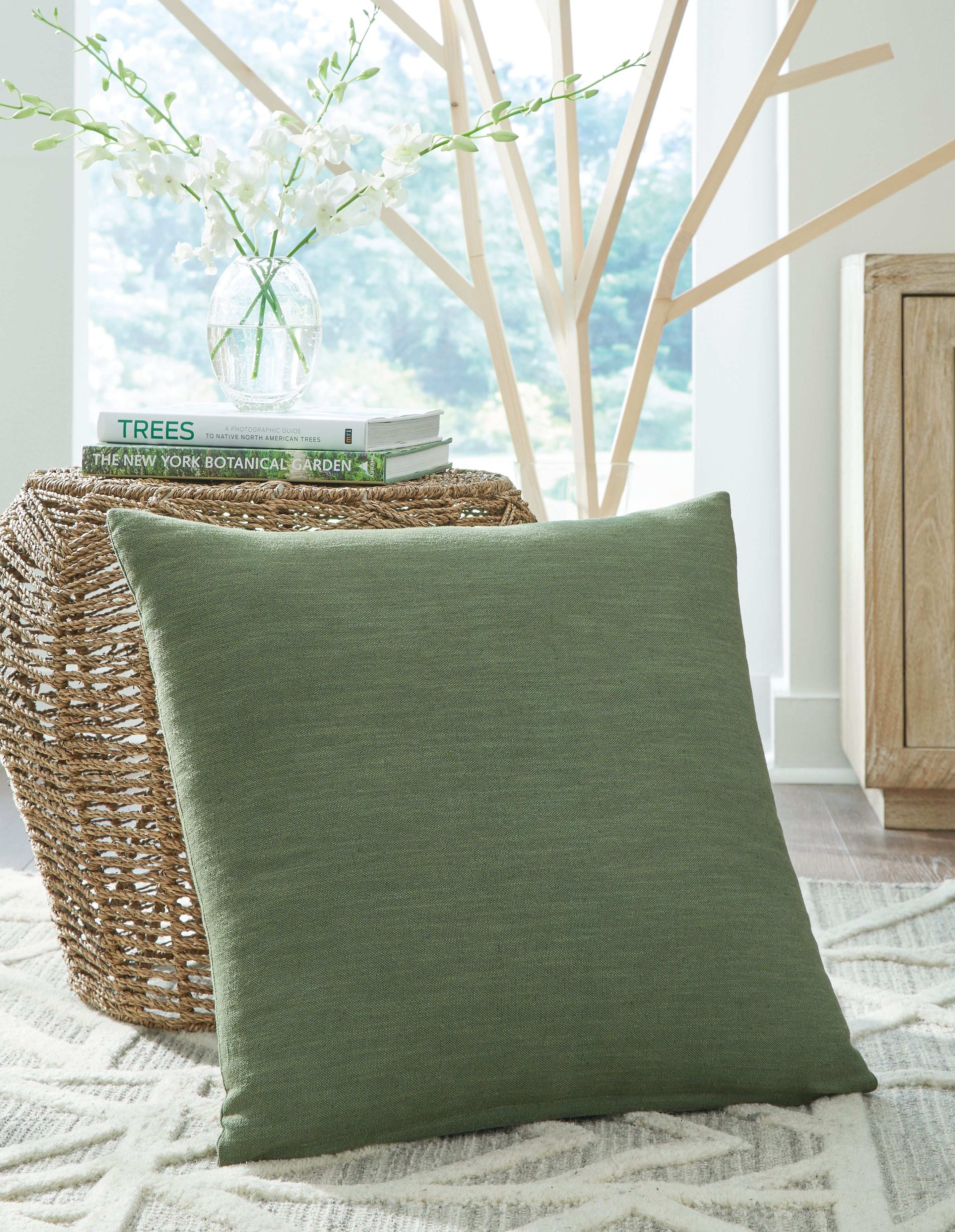 Thaneville - Pillow - Best Buy Furniture