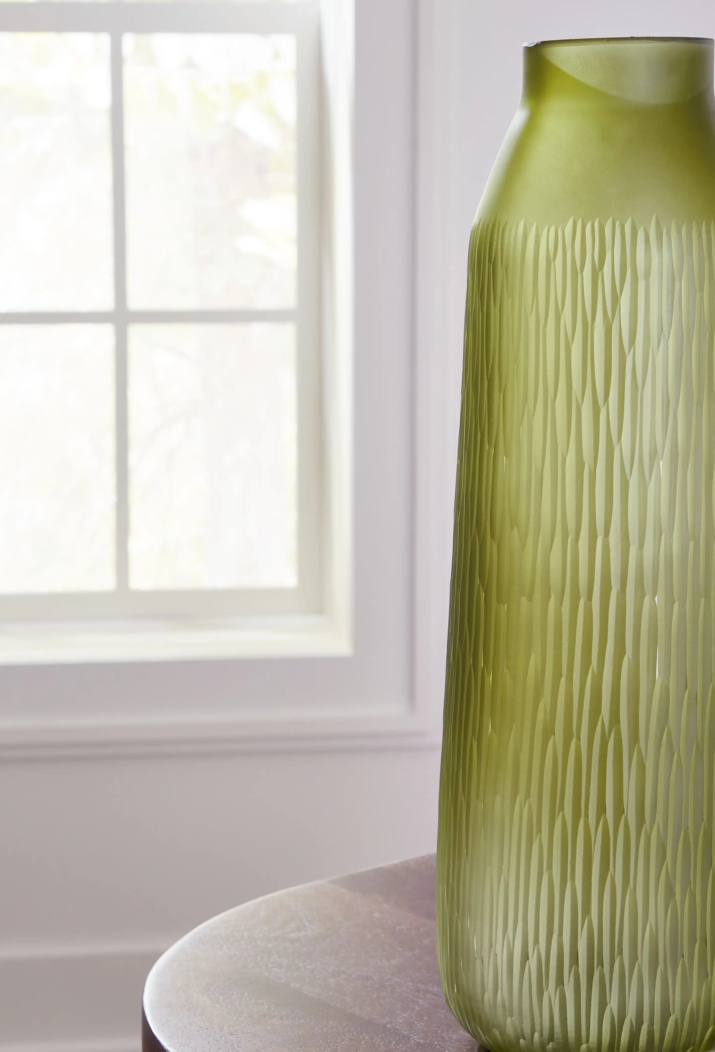 Scottyard - Vase - Best Buy Furniture