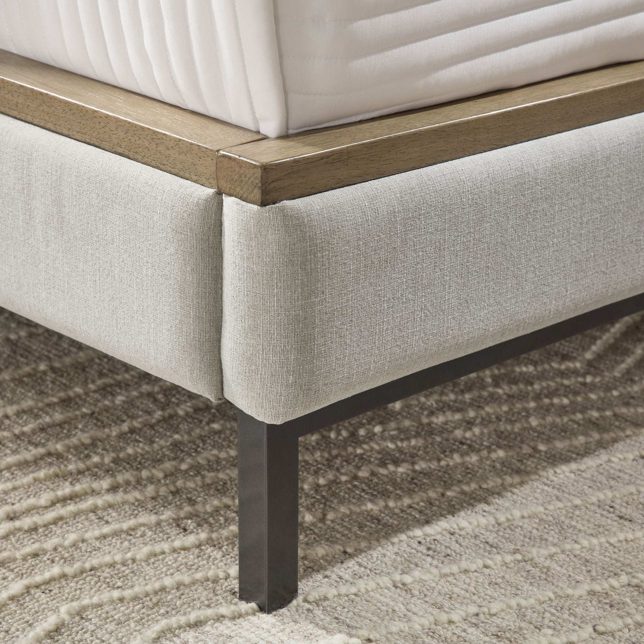 Tomtyn - Upholstered Bed - Best Buy Furniture