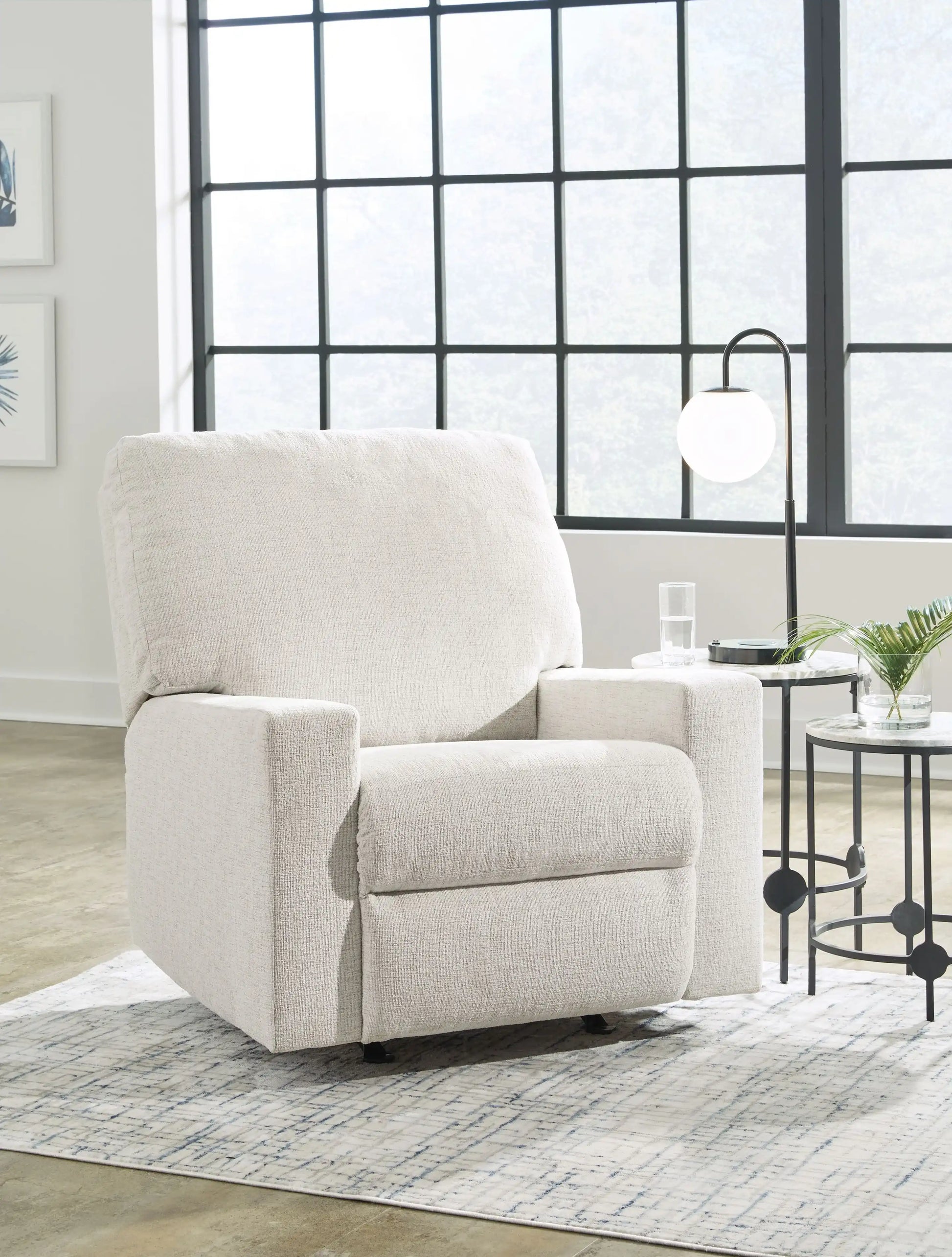 Rannis - Rocker Recliner - Best Buy Furniture