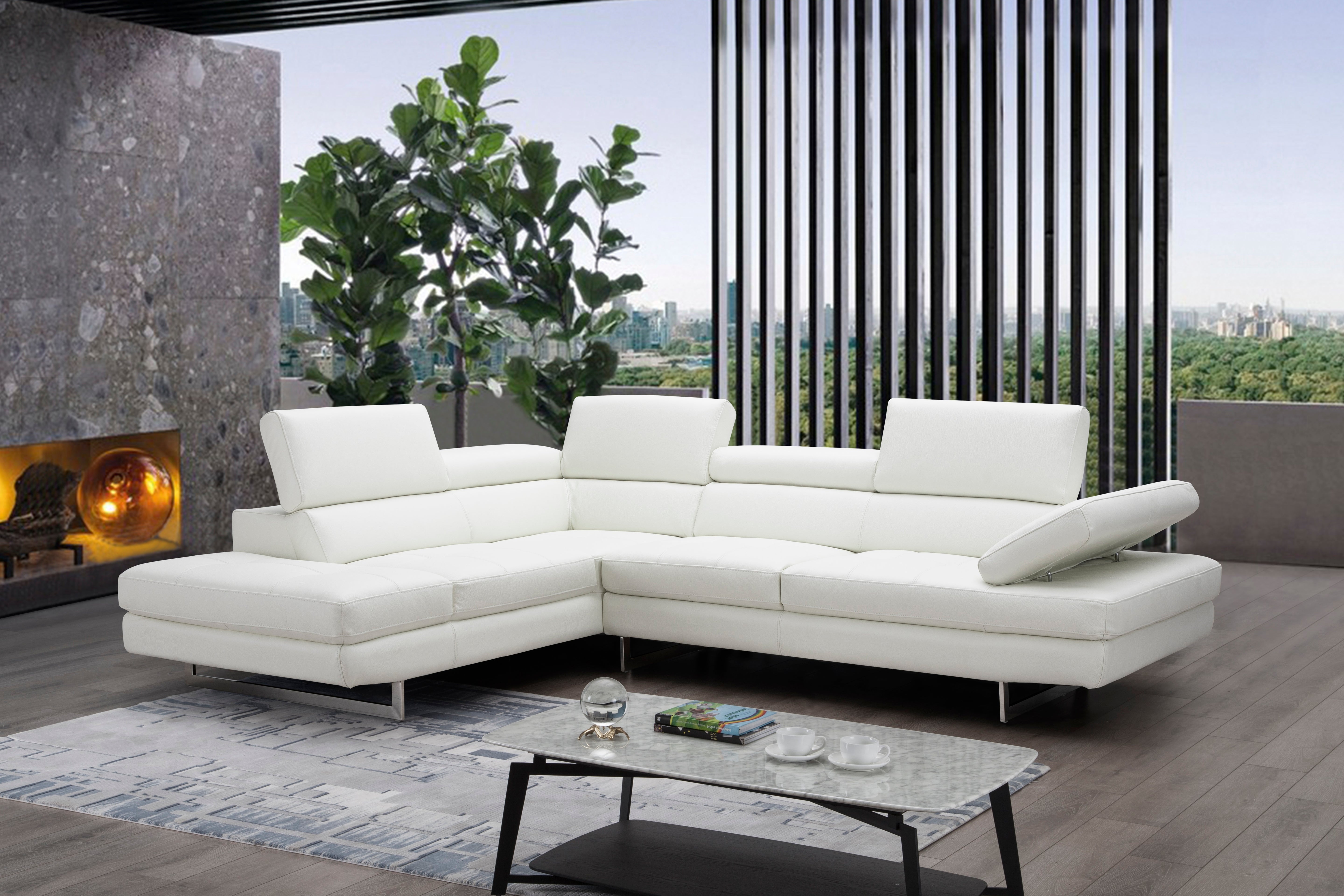 Avelino Modern Italian Leather Sectional J&M- A761