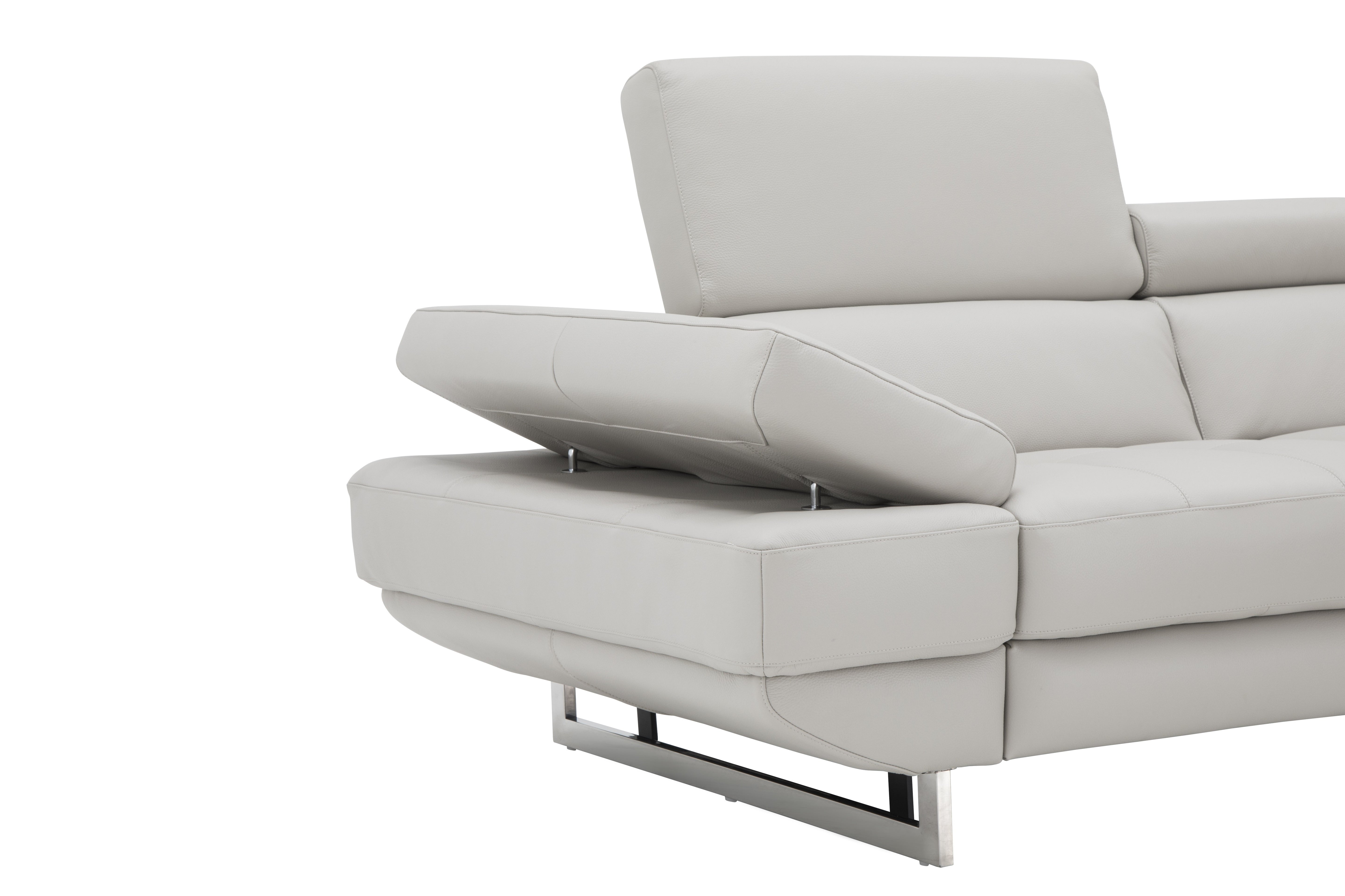 Annalaise Recliner Leather Sectional J&M