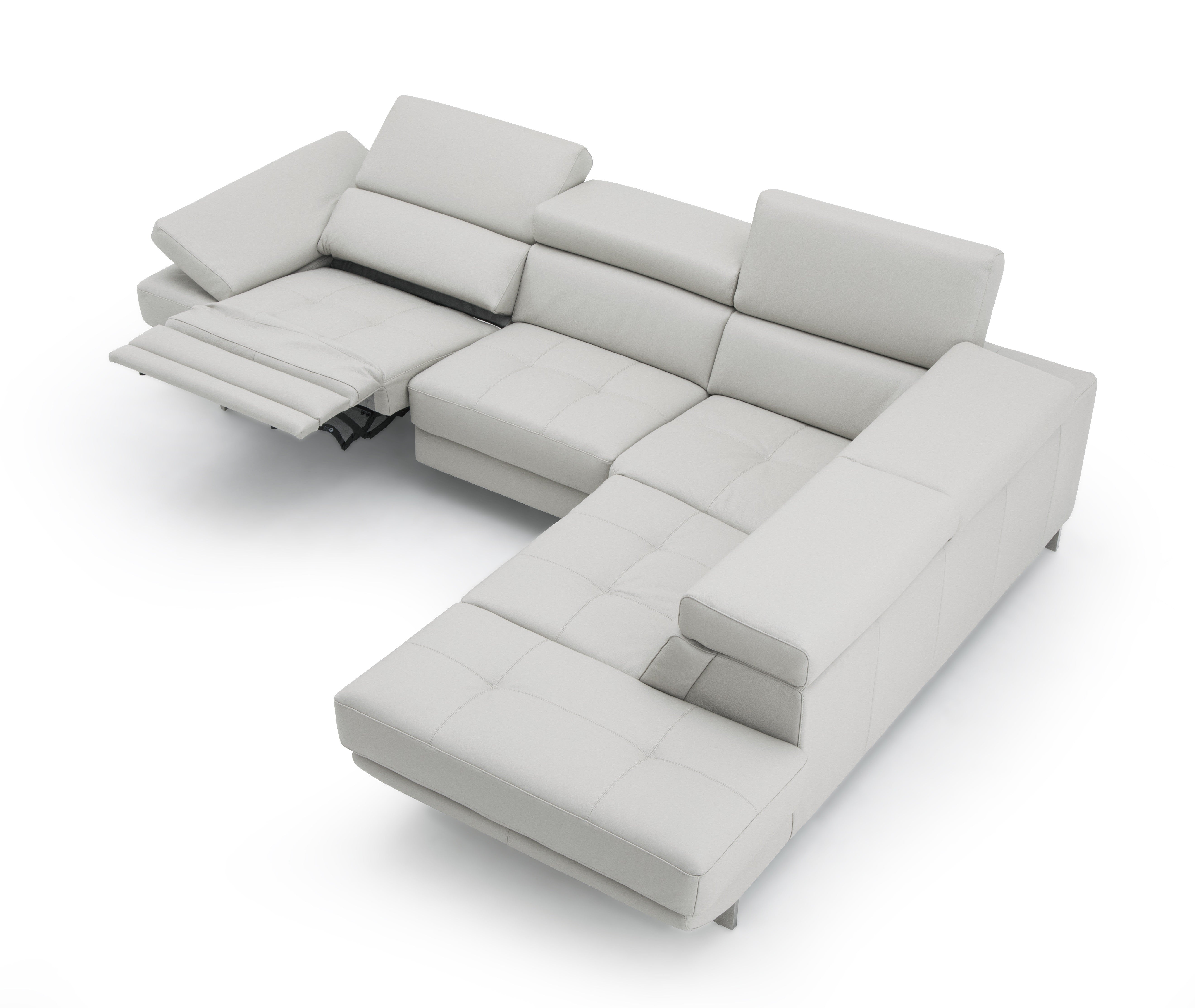 Annalaise Recliner Leather Sectional J&M