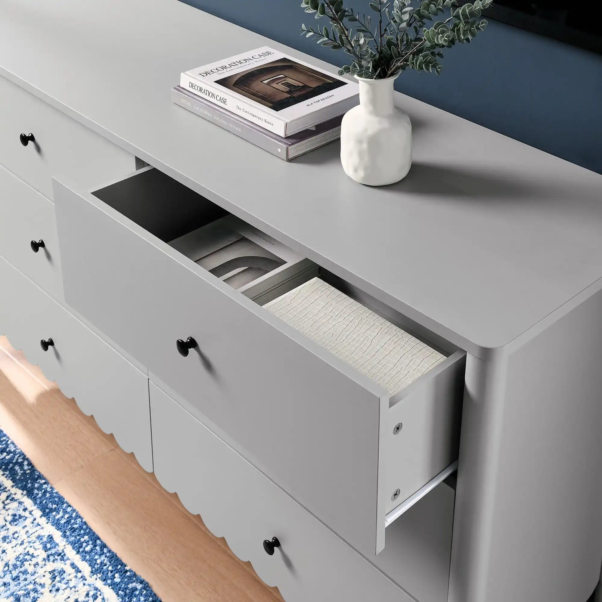 Emmeline Scalloped 6-Drawer Dresser - Best Buy Furniture