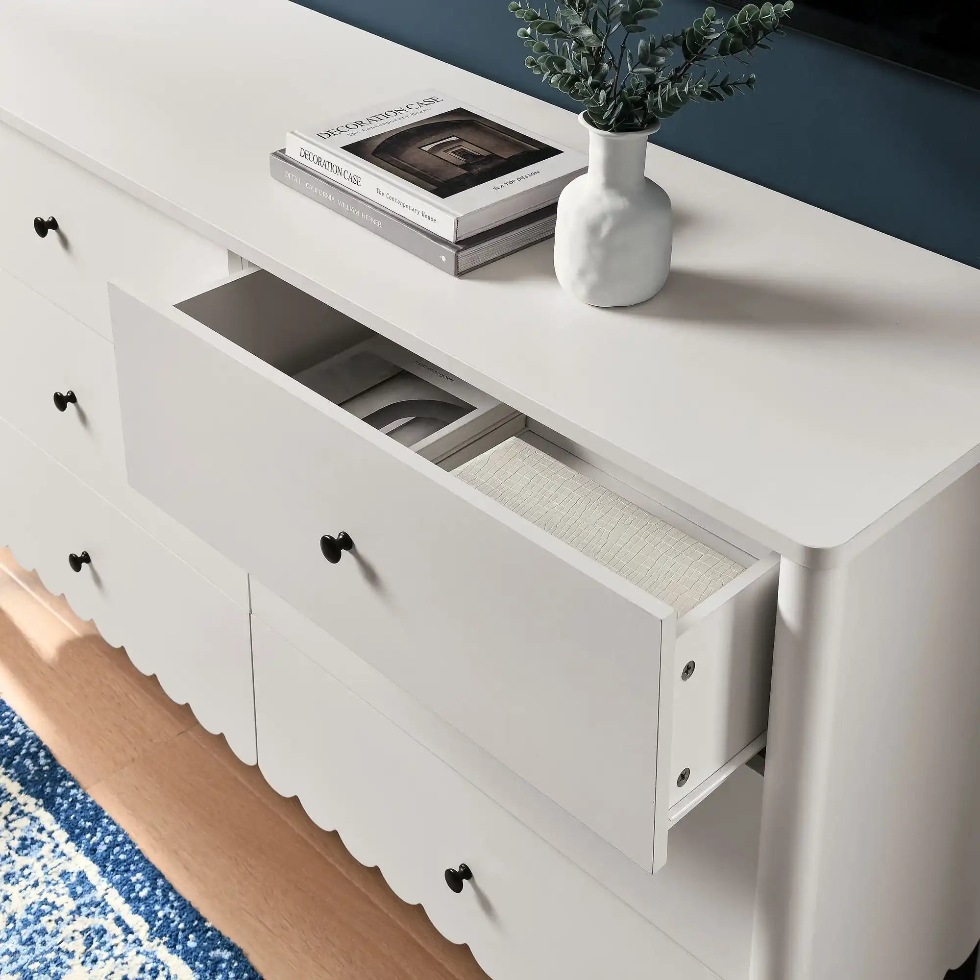 Emmeline Scalloped 6-Drawer Dresser - Best Buy Furniture
