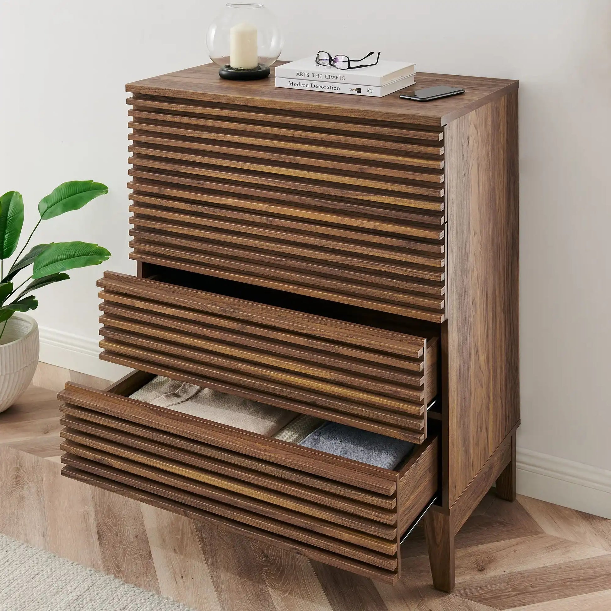 Render 4-Drawer Chest - Best Buy Furniture