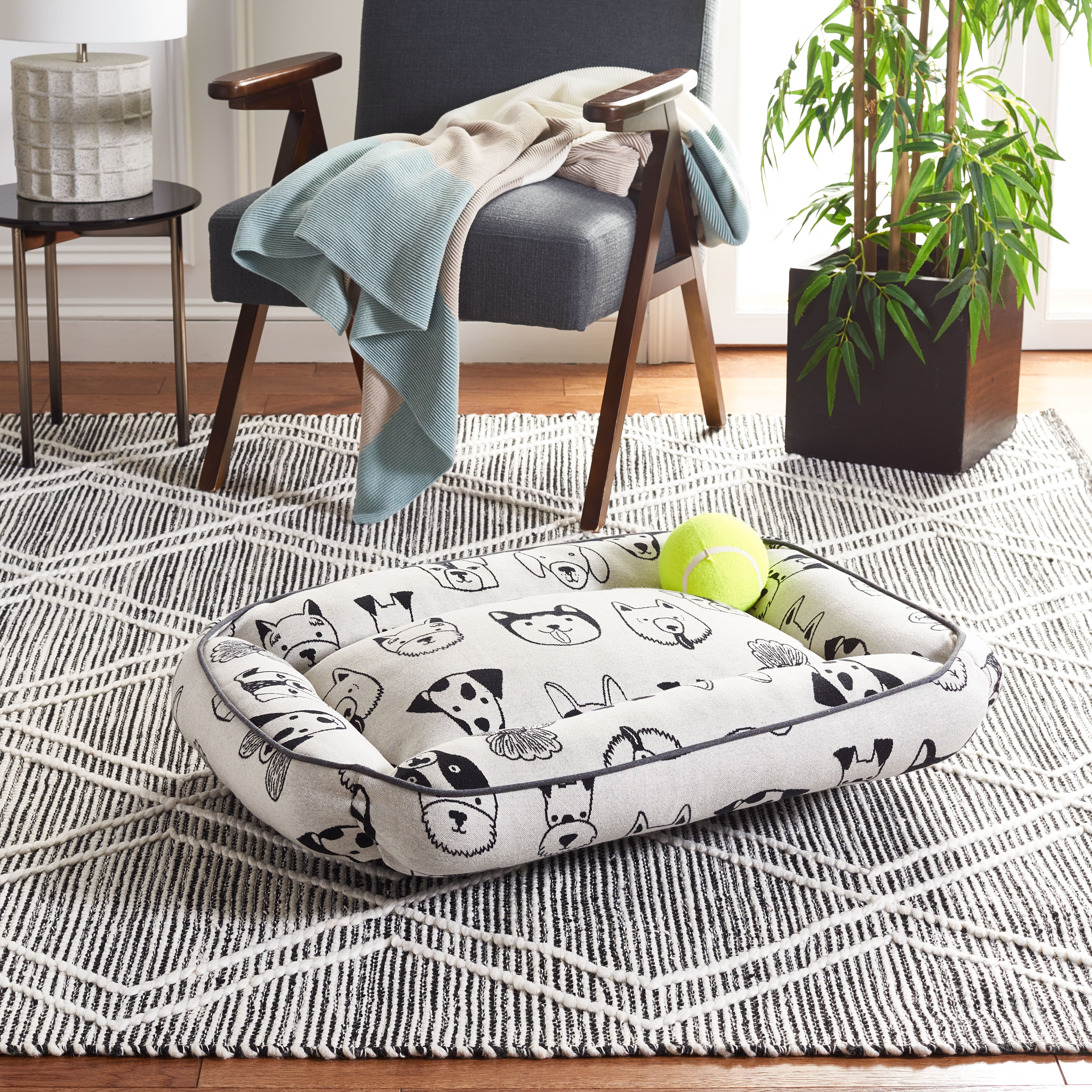 Kaiser Dog Bed