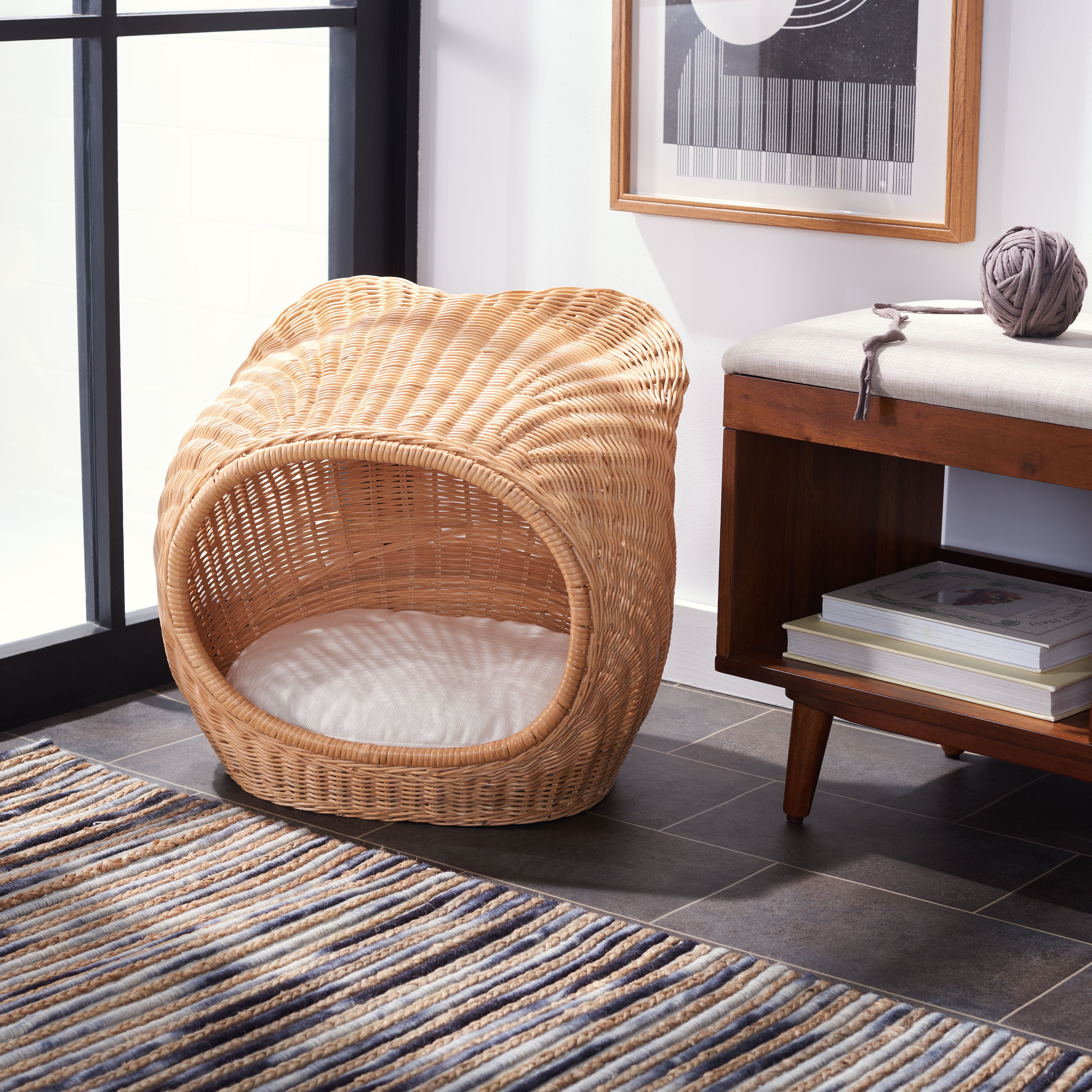 Toru Cat Bed W/ Cushion / White / Natural Honey