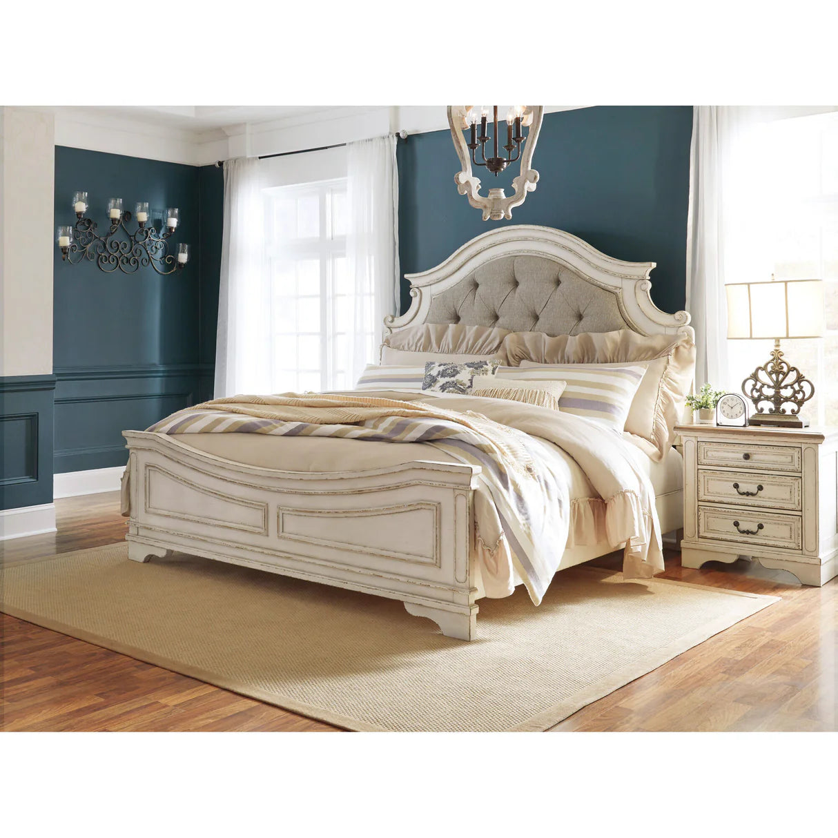 Realyn - Upholstered Panel Bed King