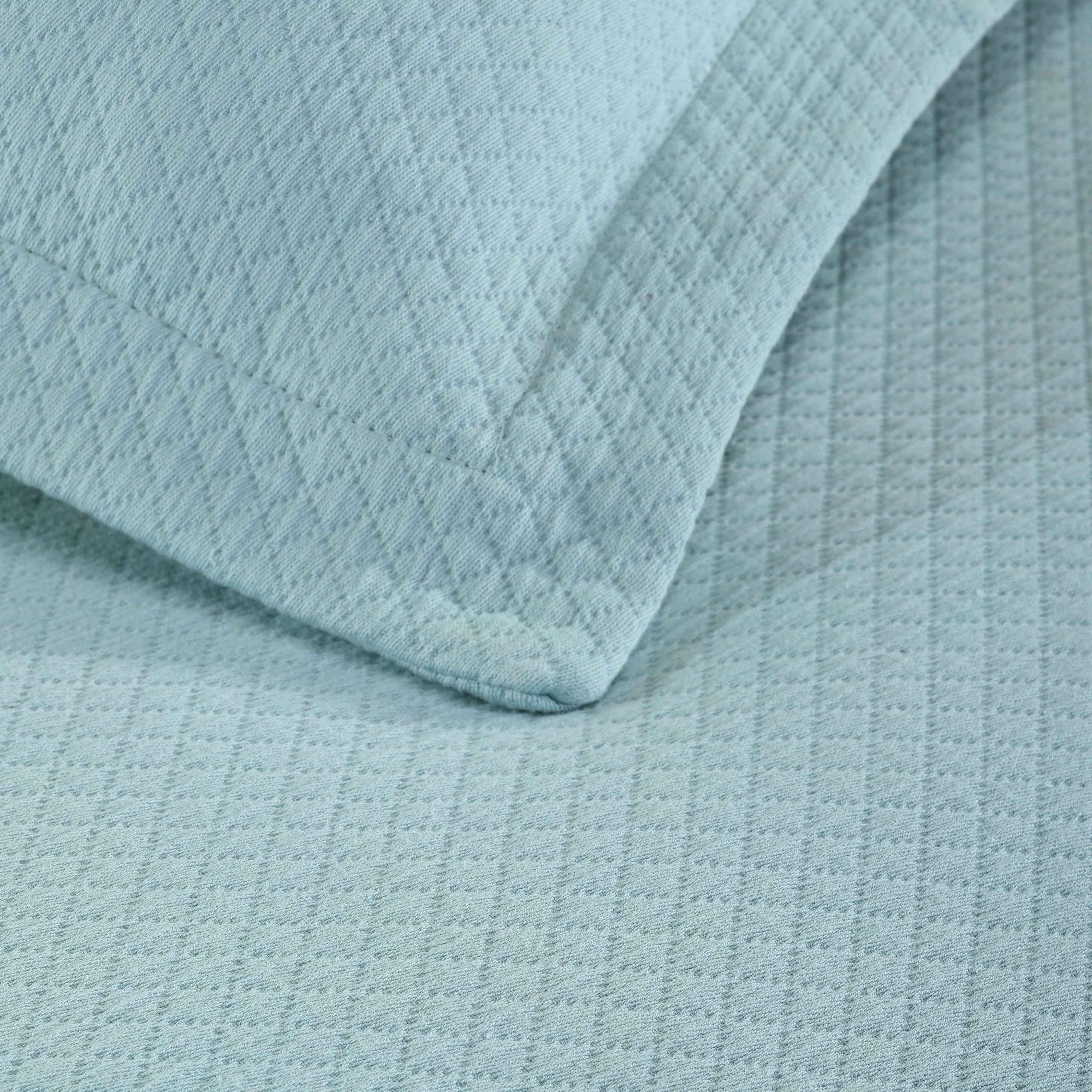 Solitaire Jacquard Matelassé Cotton Diamond Solitaire Bedspread Set - Bedspread by Superior Brand