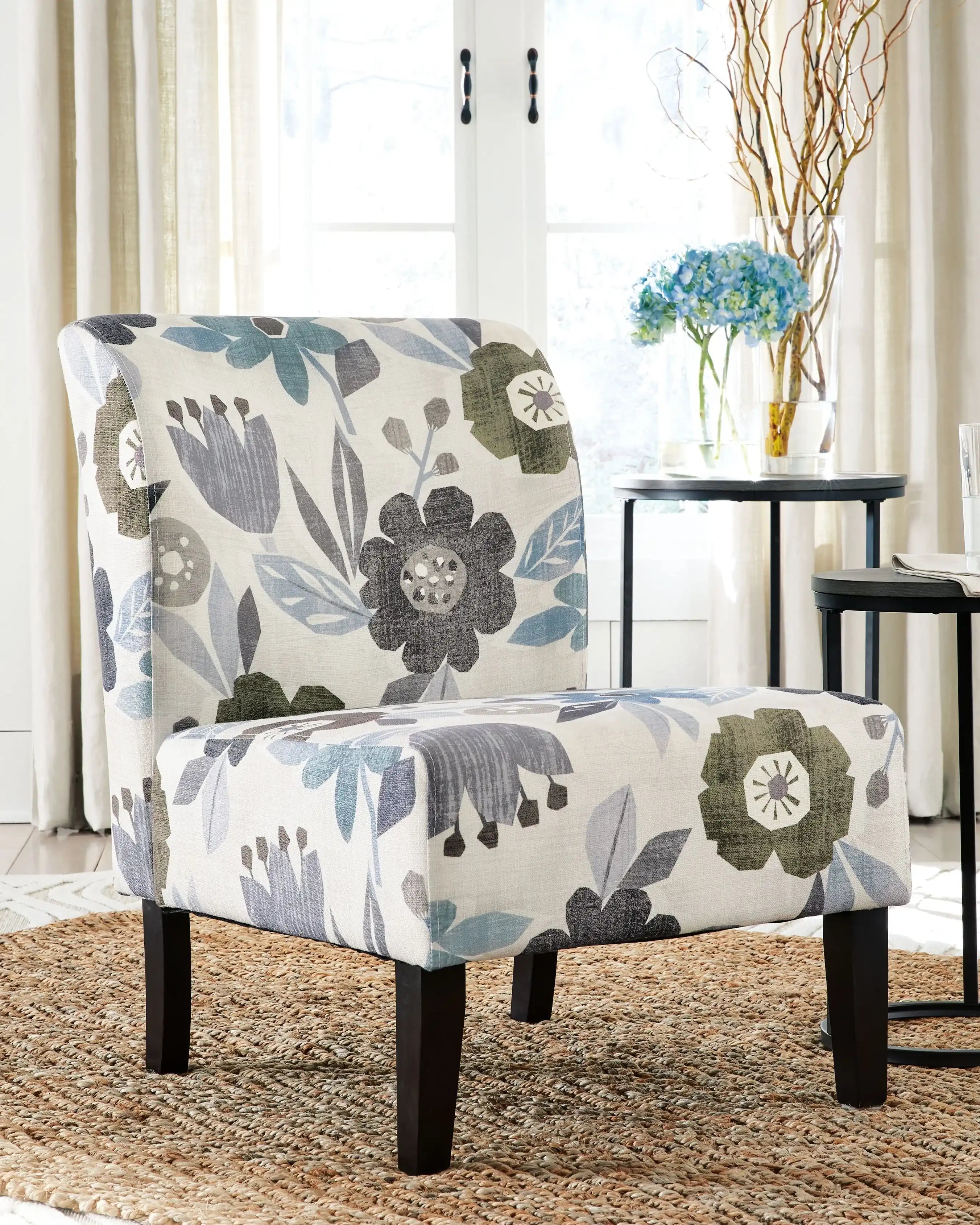 Triptis - Accent Chair - Best Buy Furniture