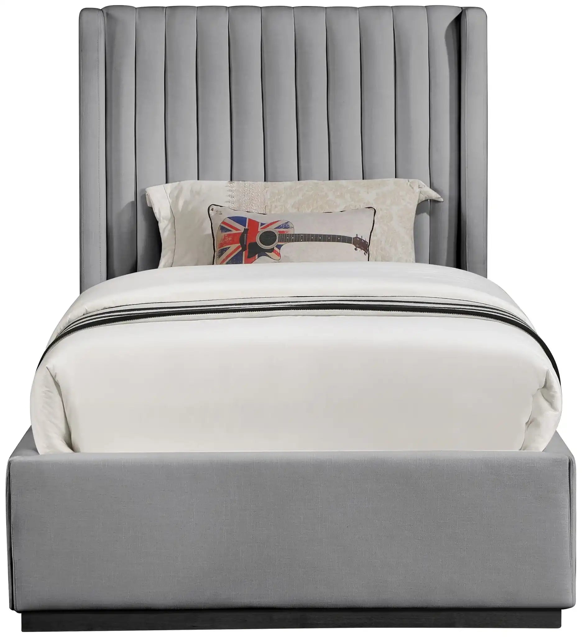Logan - Bed