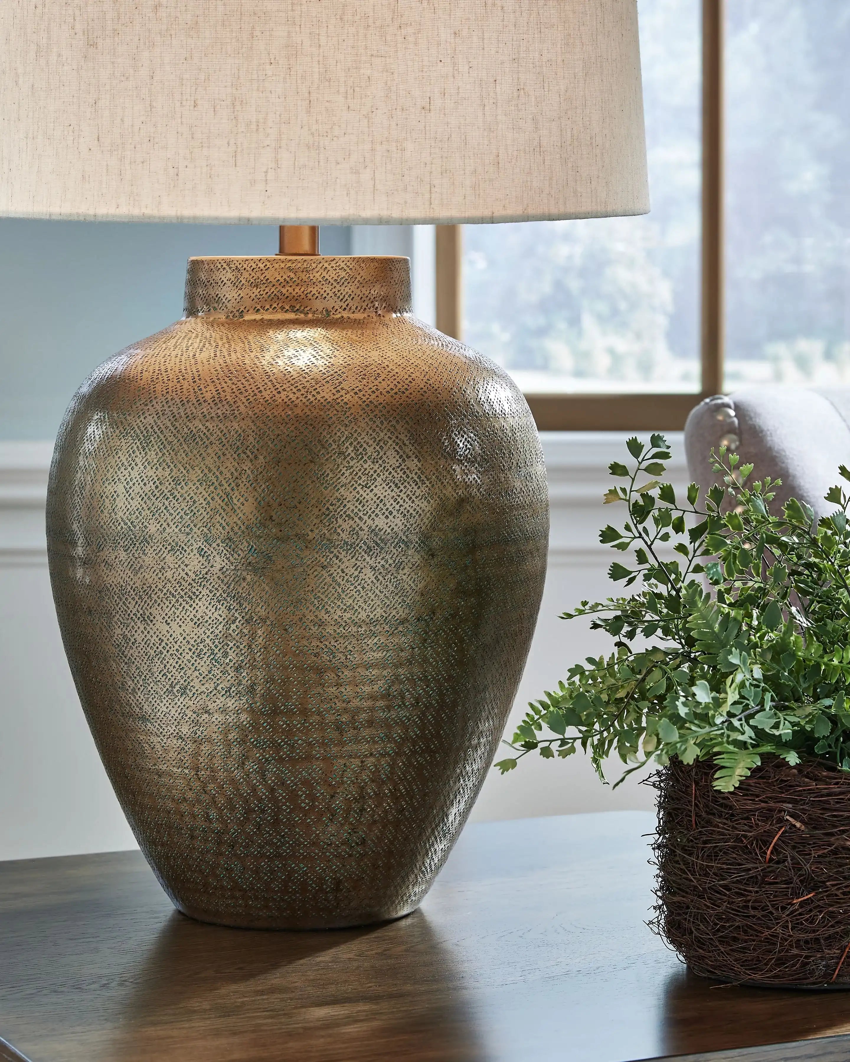 Madney - Metal Table Lamp - Antique Gold Finish - Best Buy Furniture