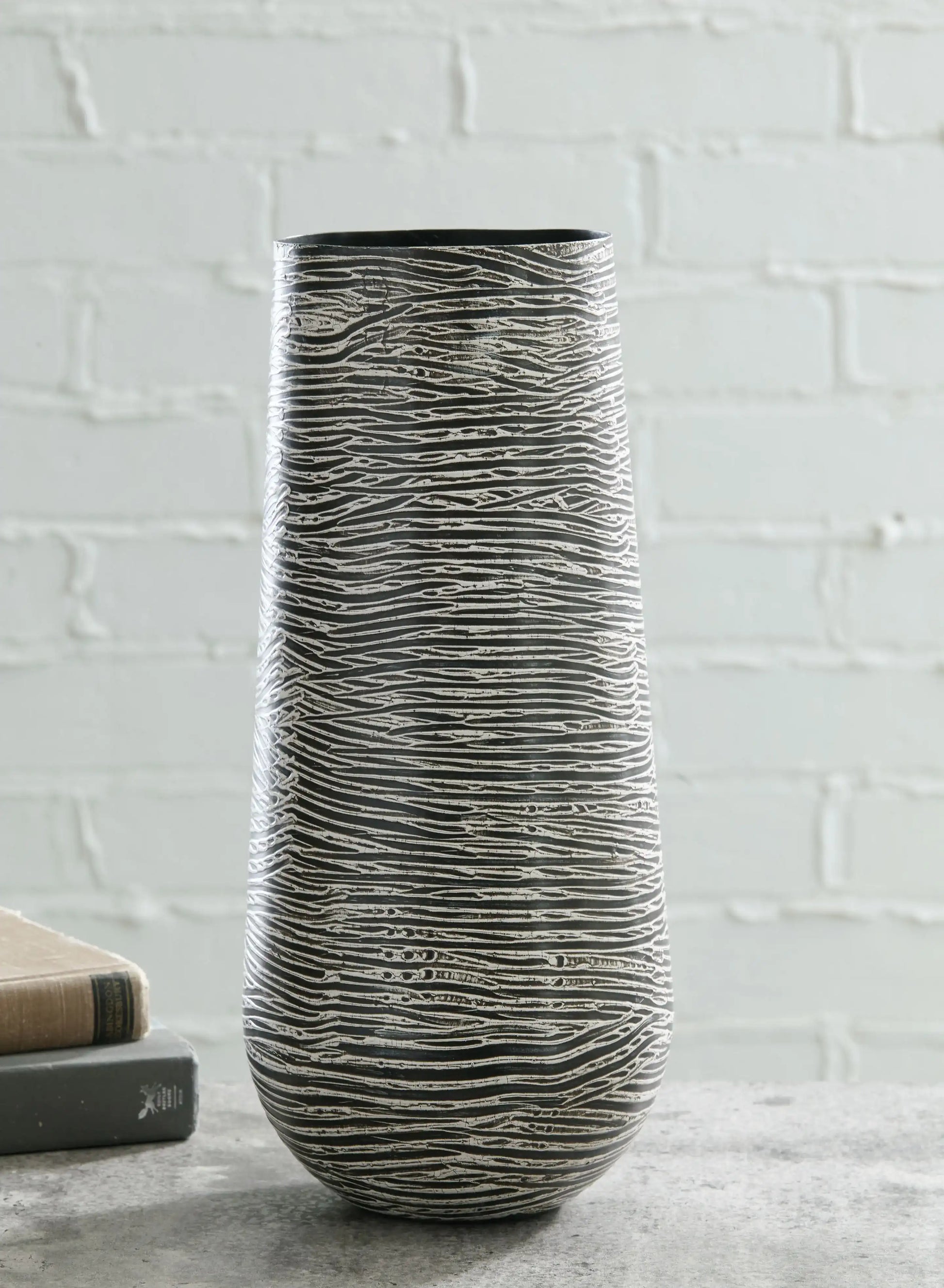 Fynn - Vase - Best Buy Furniture