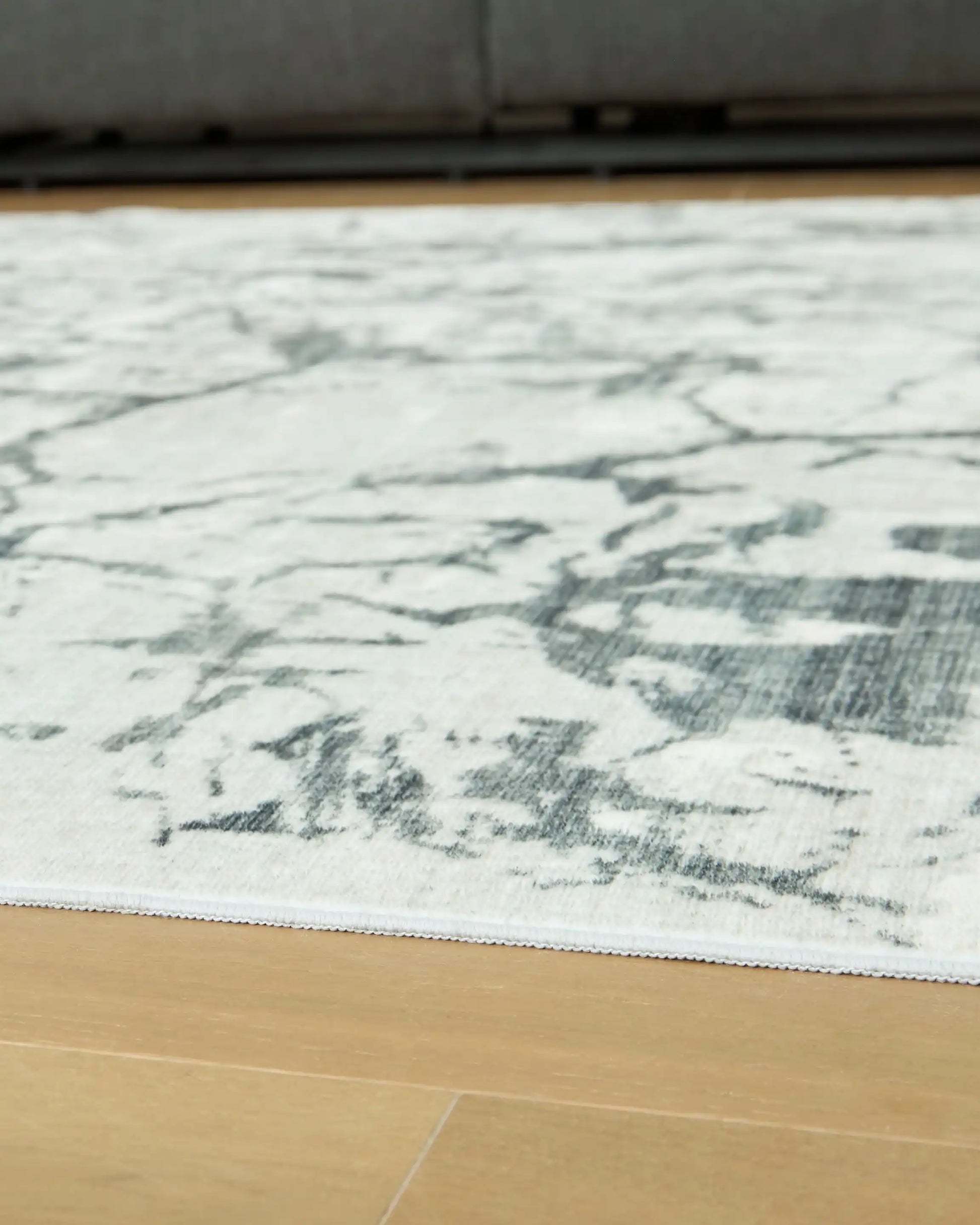 Tobinbury - Washable Rug - Best Buy Furniture