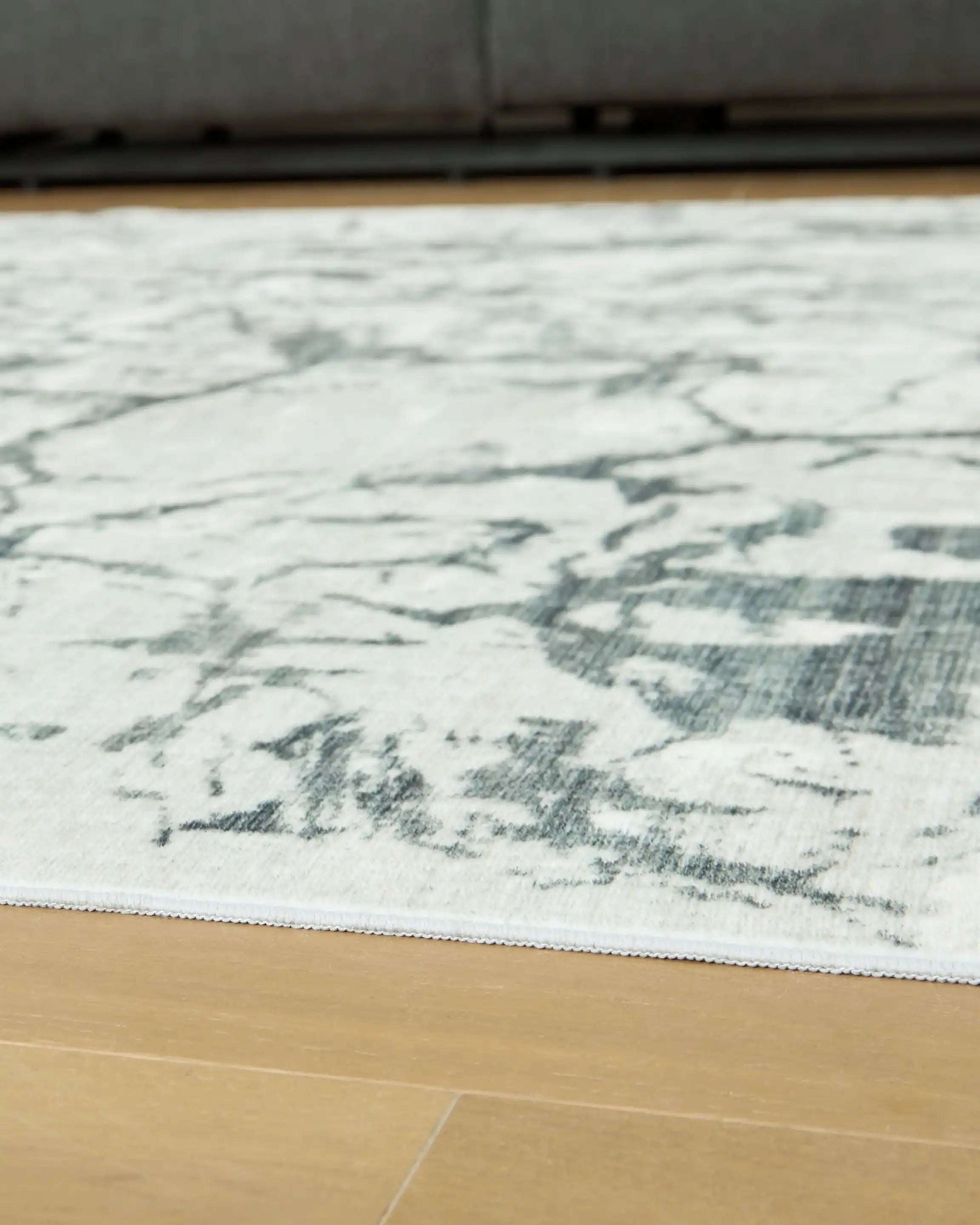 Tobinbury - Washable Rug - Best Buy Furniture