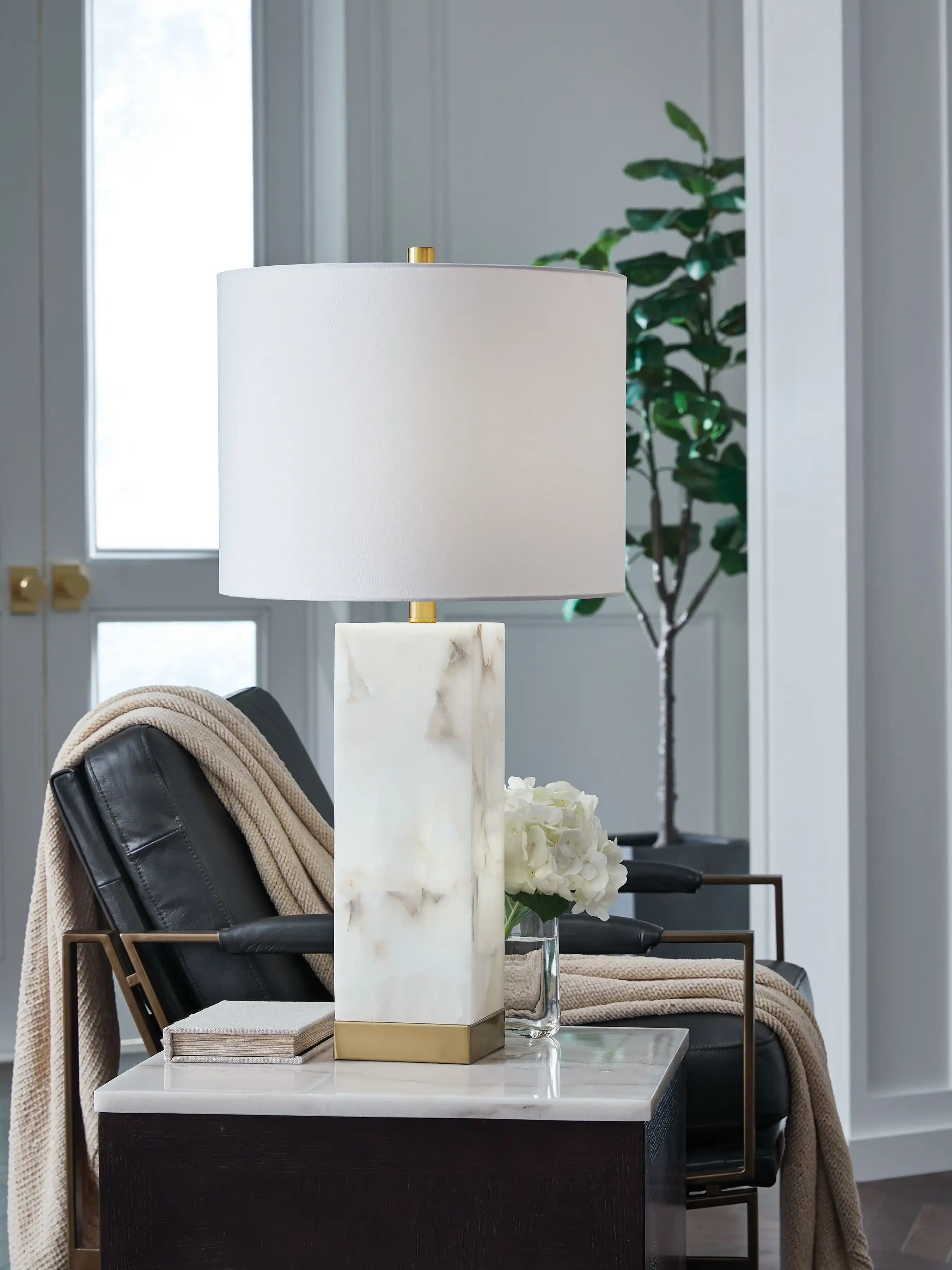 Linderfield - Alabaster Table Lamp - White / Gold Finish - Best Buy Furniture
