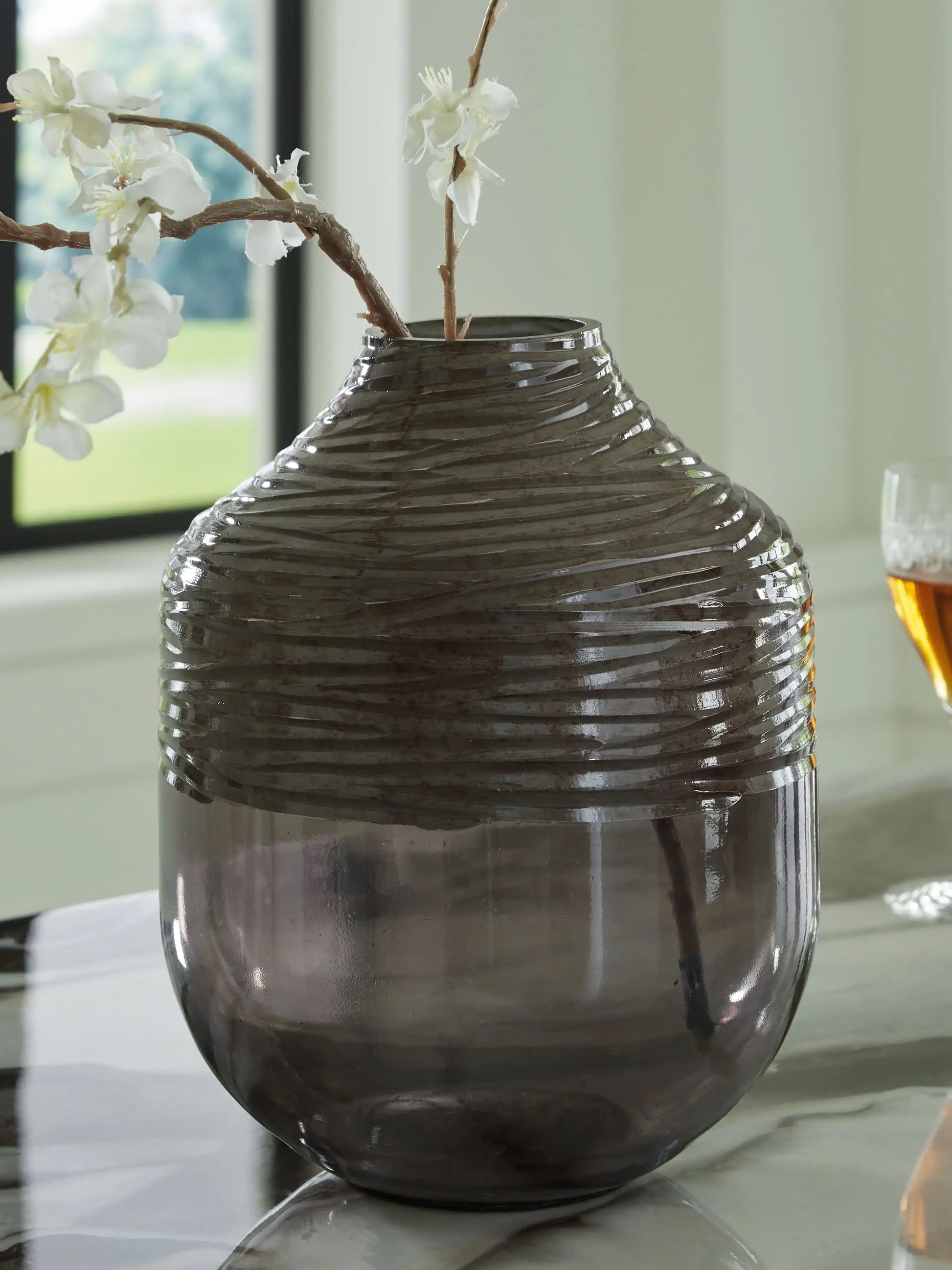 Harpwick - Vase - Best Buy Furniture