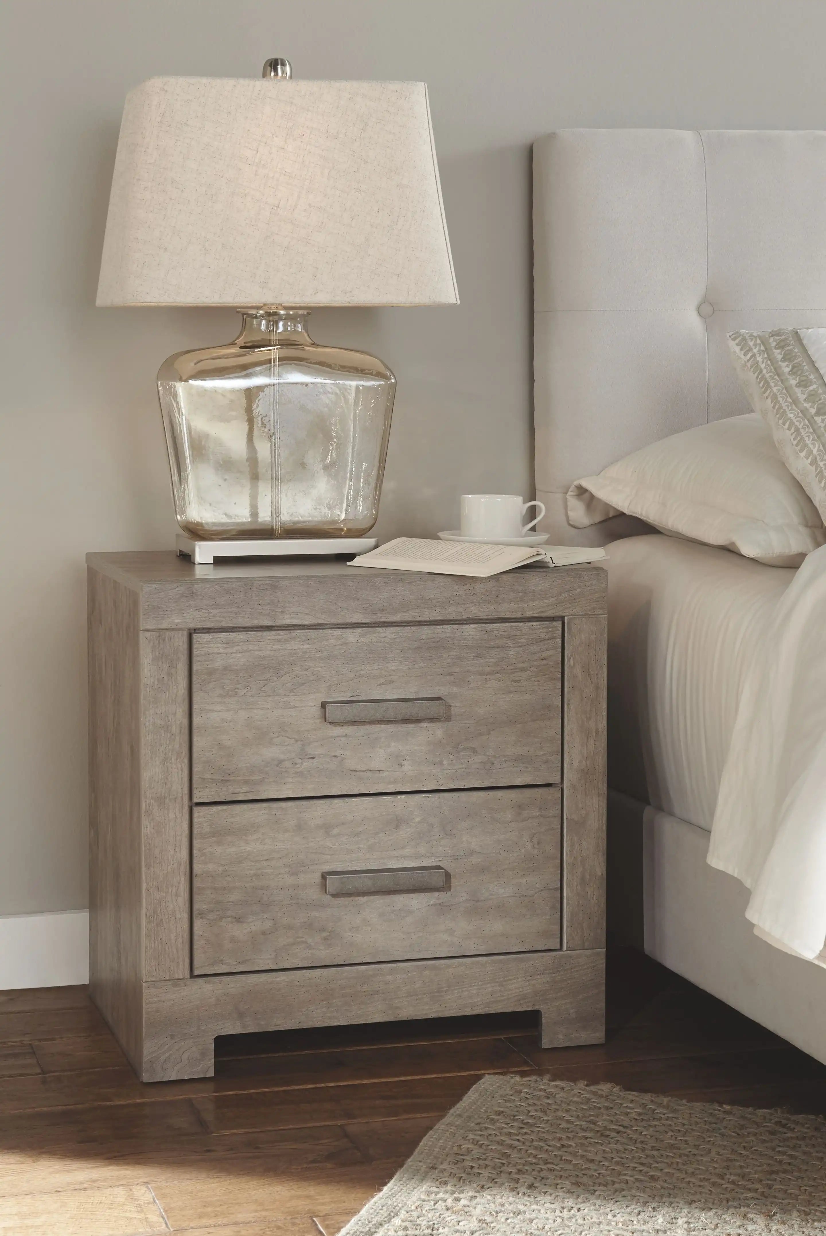 Culverbach - 5 Pc. - Dresser, Mirror, Queen Upholstered Bed, 2 Nightstands - Gray - Best Buy Furniture
