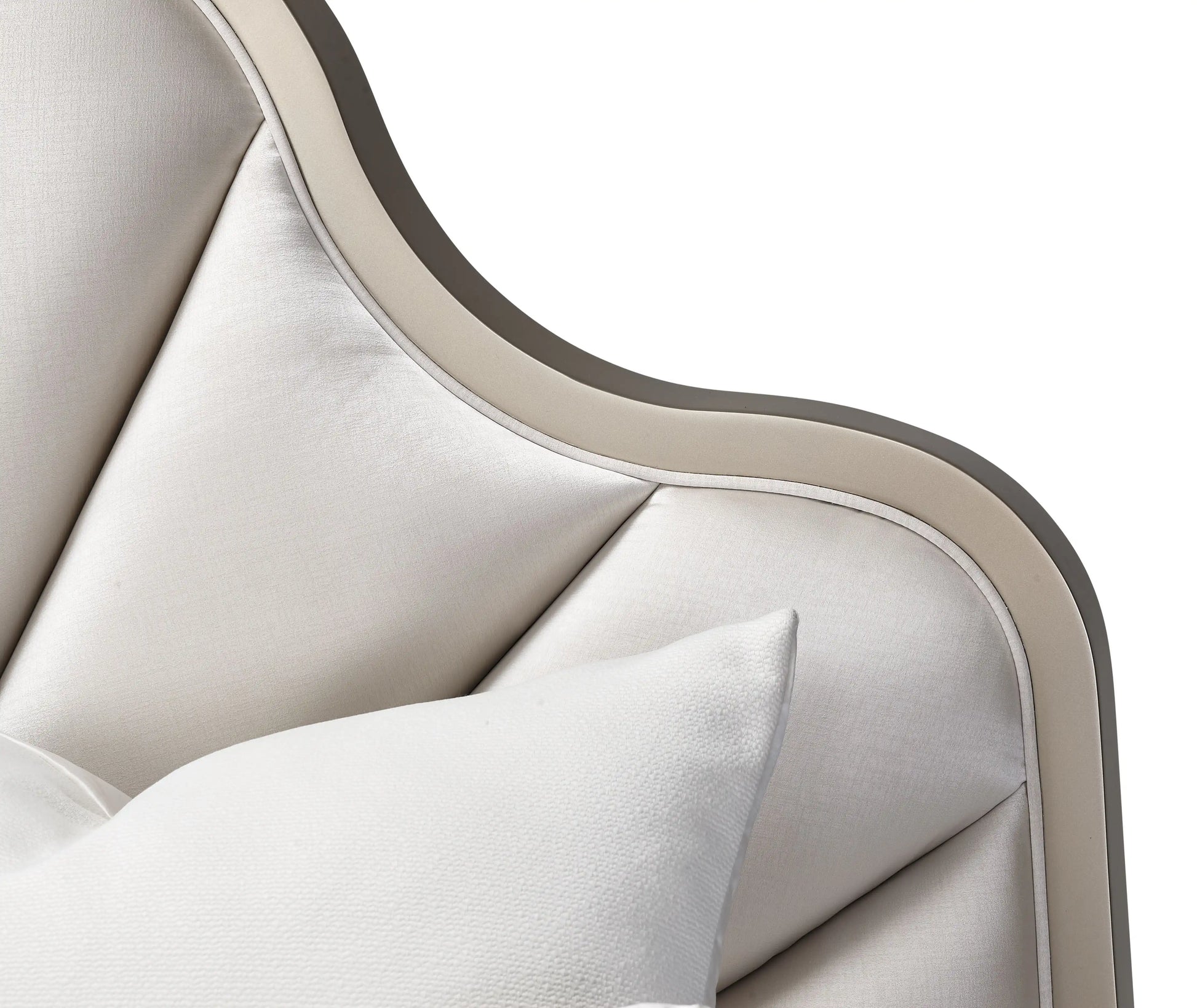 Malibu Crest - Scalloped Panel Bed - Best Buy Furniture