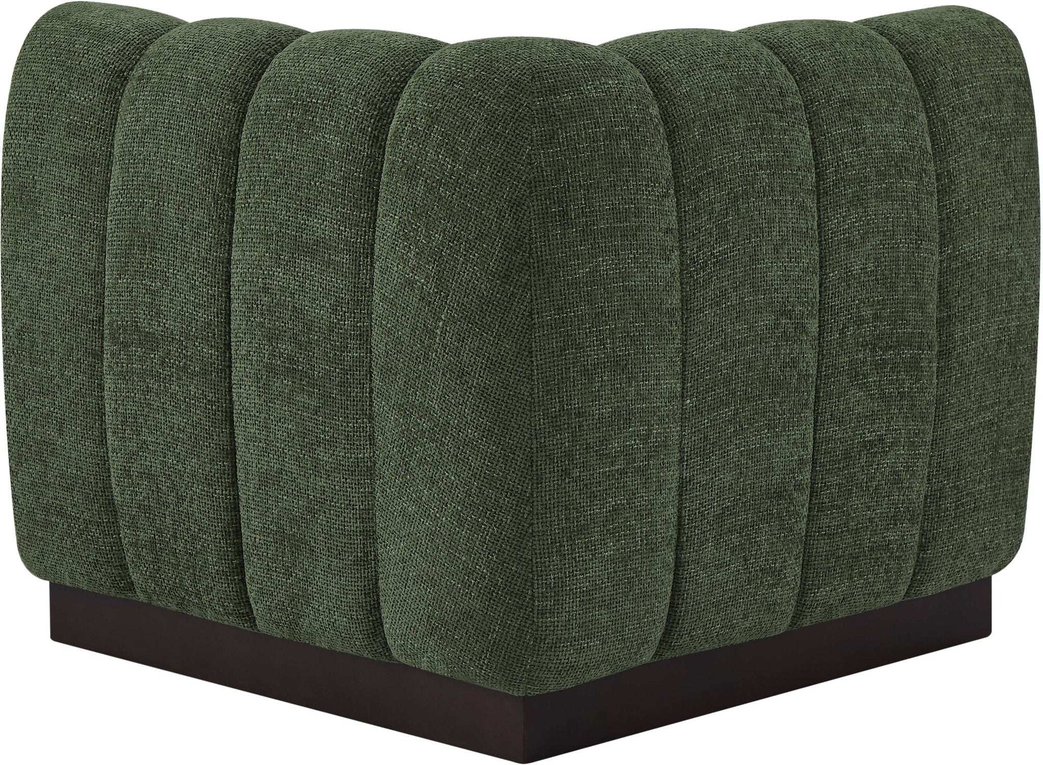 Quinn - Corner Chair