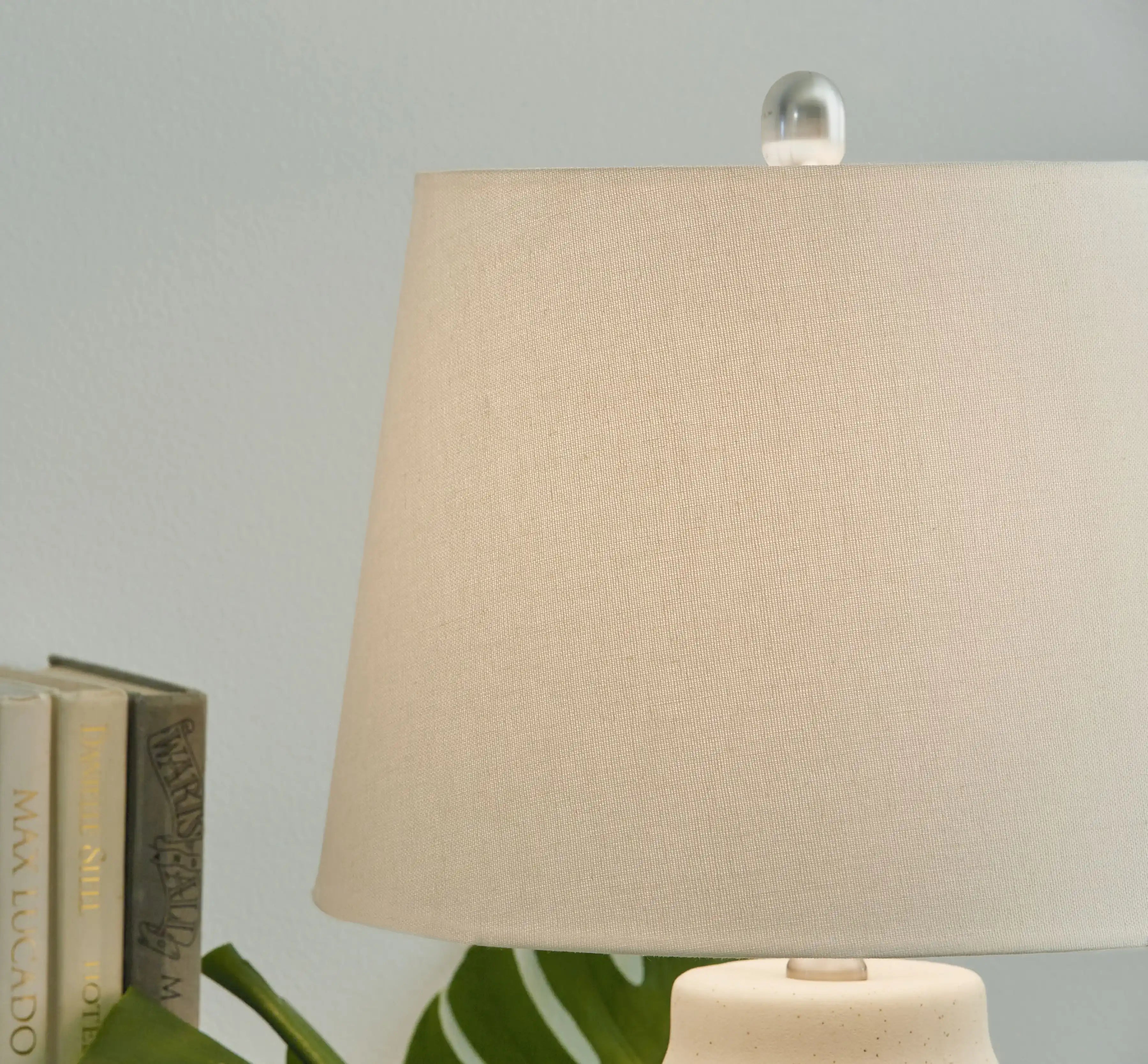 Afener - Ceramic Table Lamp (Set of 2) - Blue / Beige - Best Buy Furniture