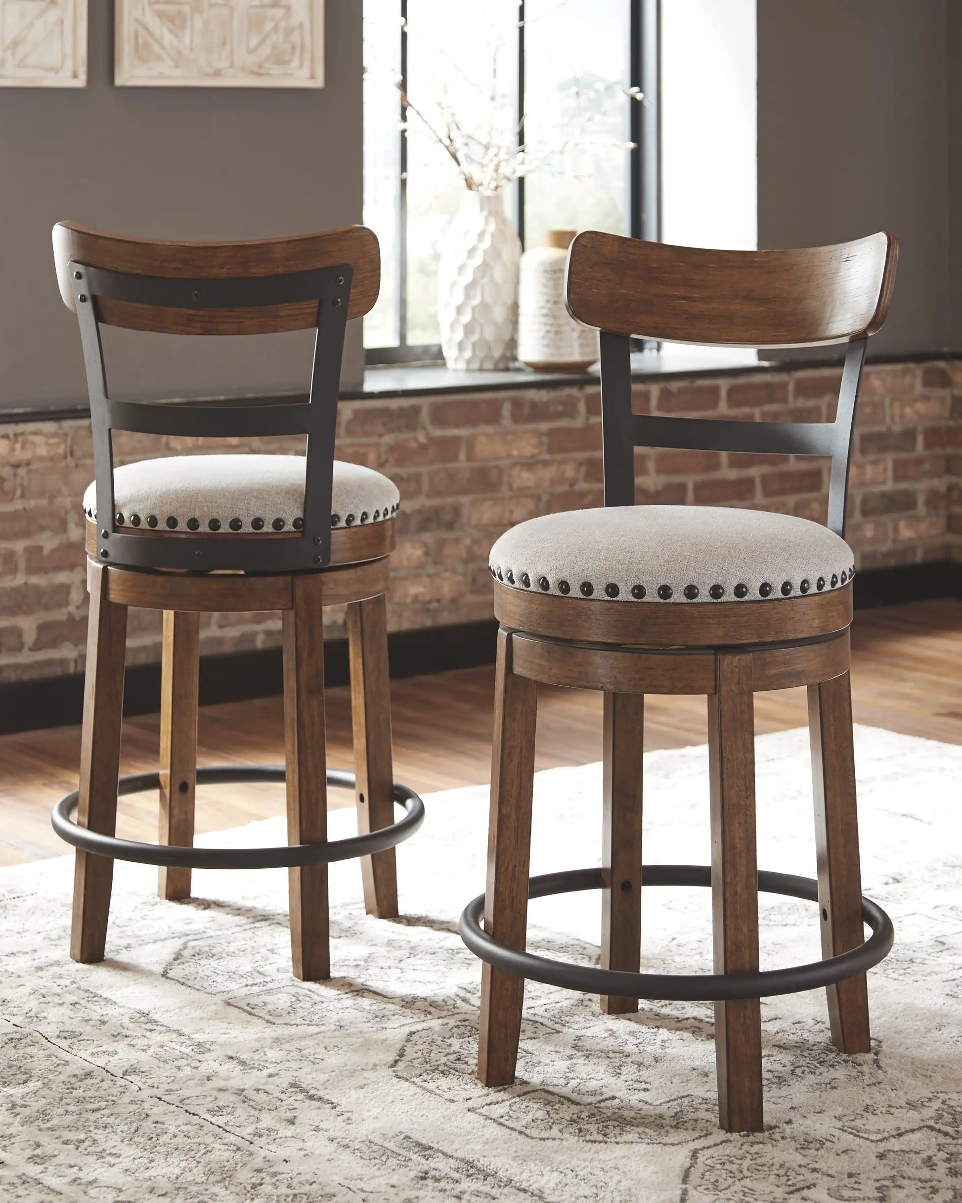 Valebeck - Counter Height Table Set - Best Buy Furniture