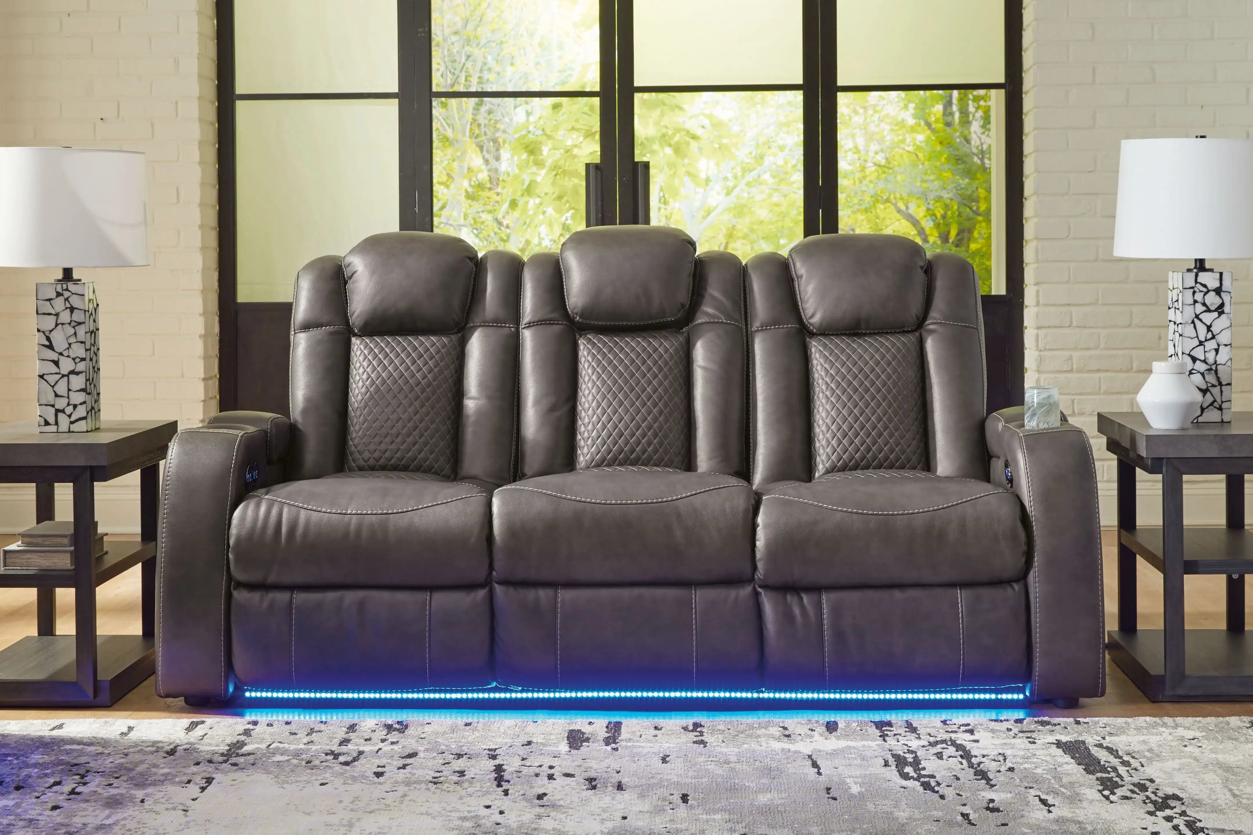 Fyne-dyme - Power Reclining Sofa With Adj Headrest - Best Buy Furniture
