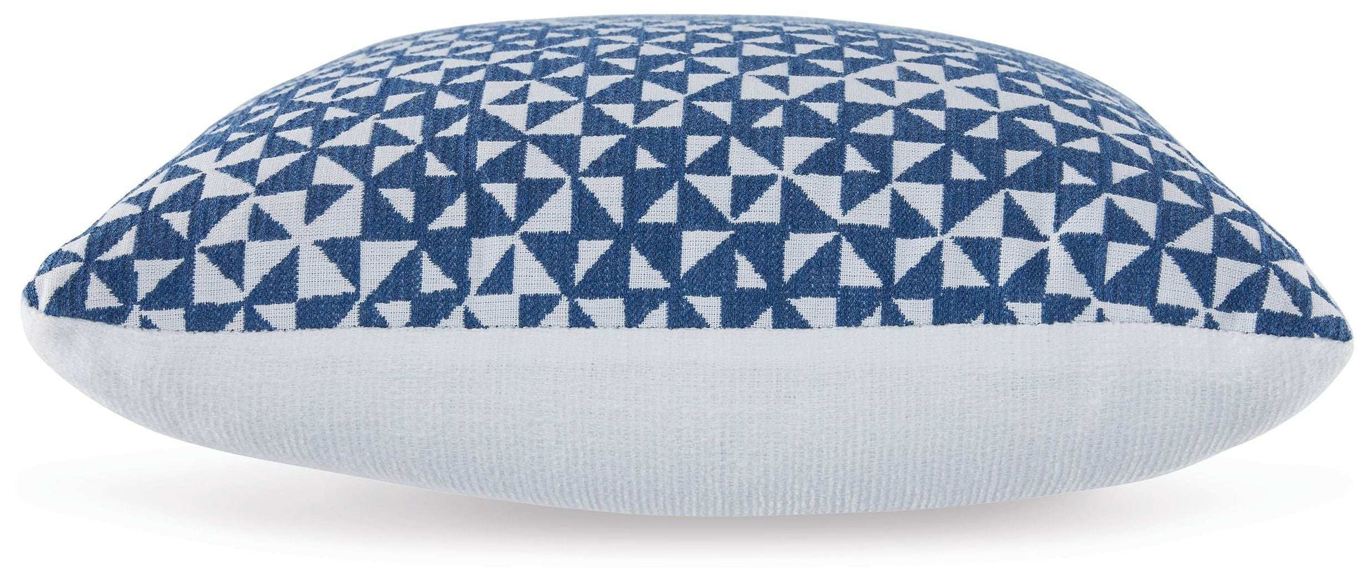 Jaycott Next-gen Nuvella - Pillow - Best Buy Furniture
