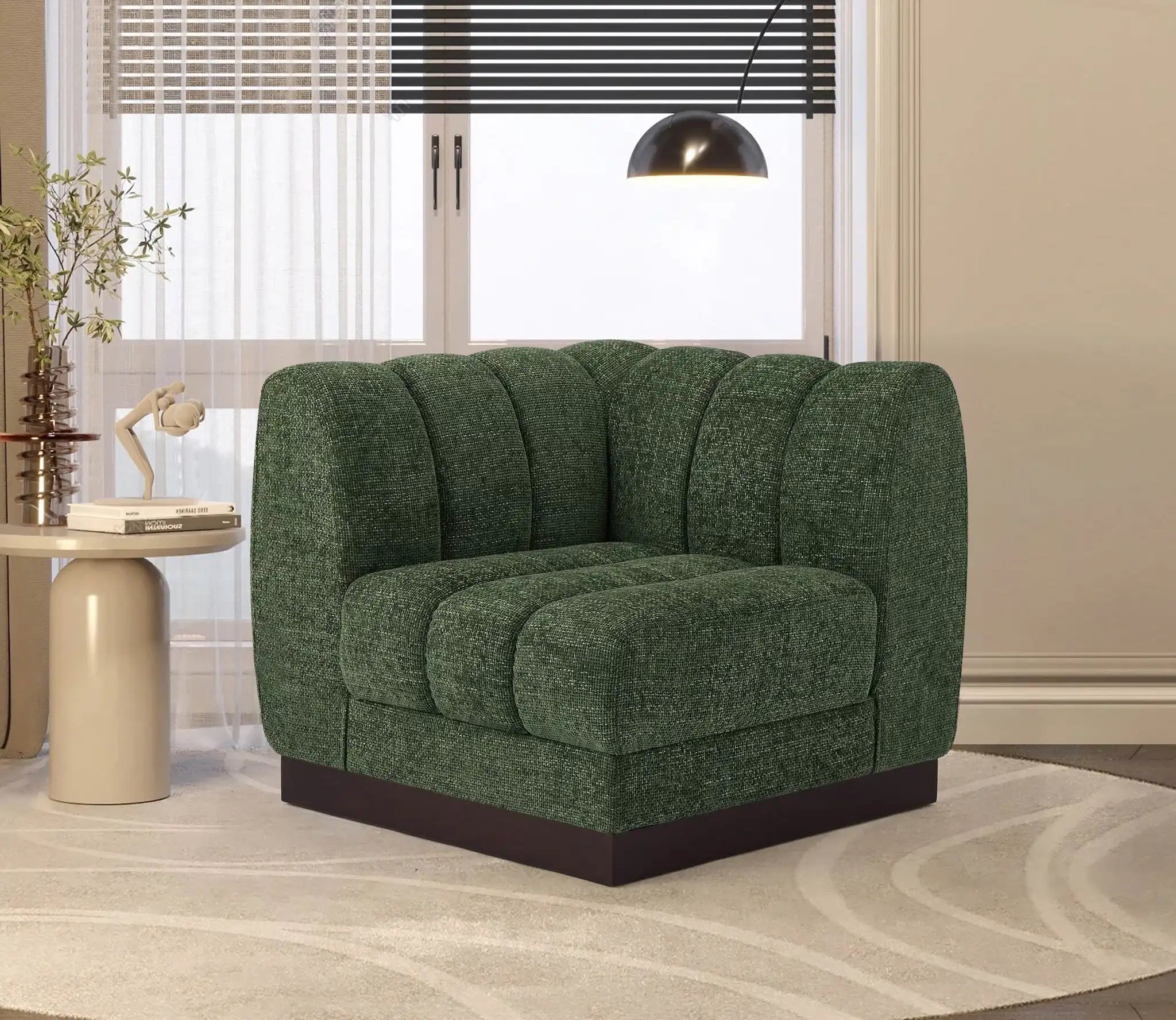 Quinn - Corner Chair