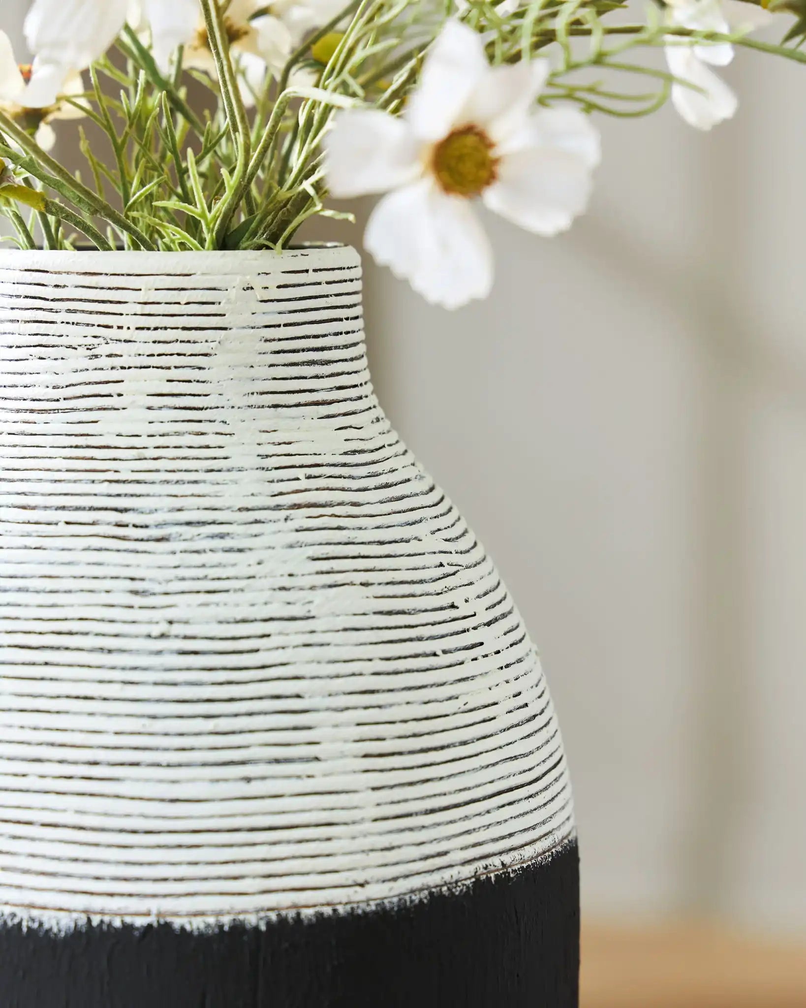 Girtha - Vase - Best Buy Furniture