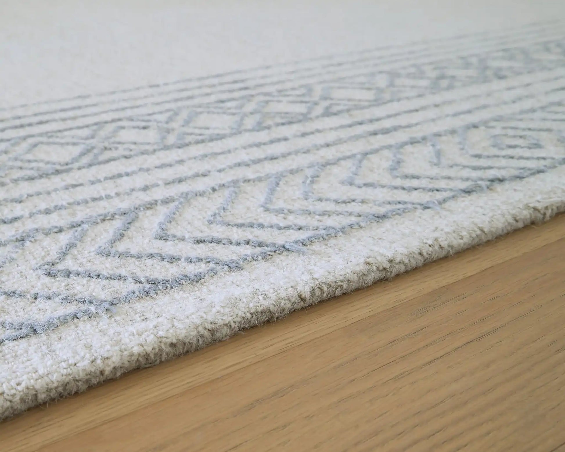 Azelhurst - Rug - Best Buy Furniture