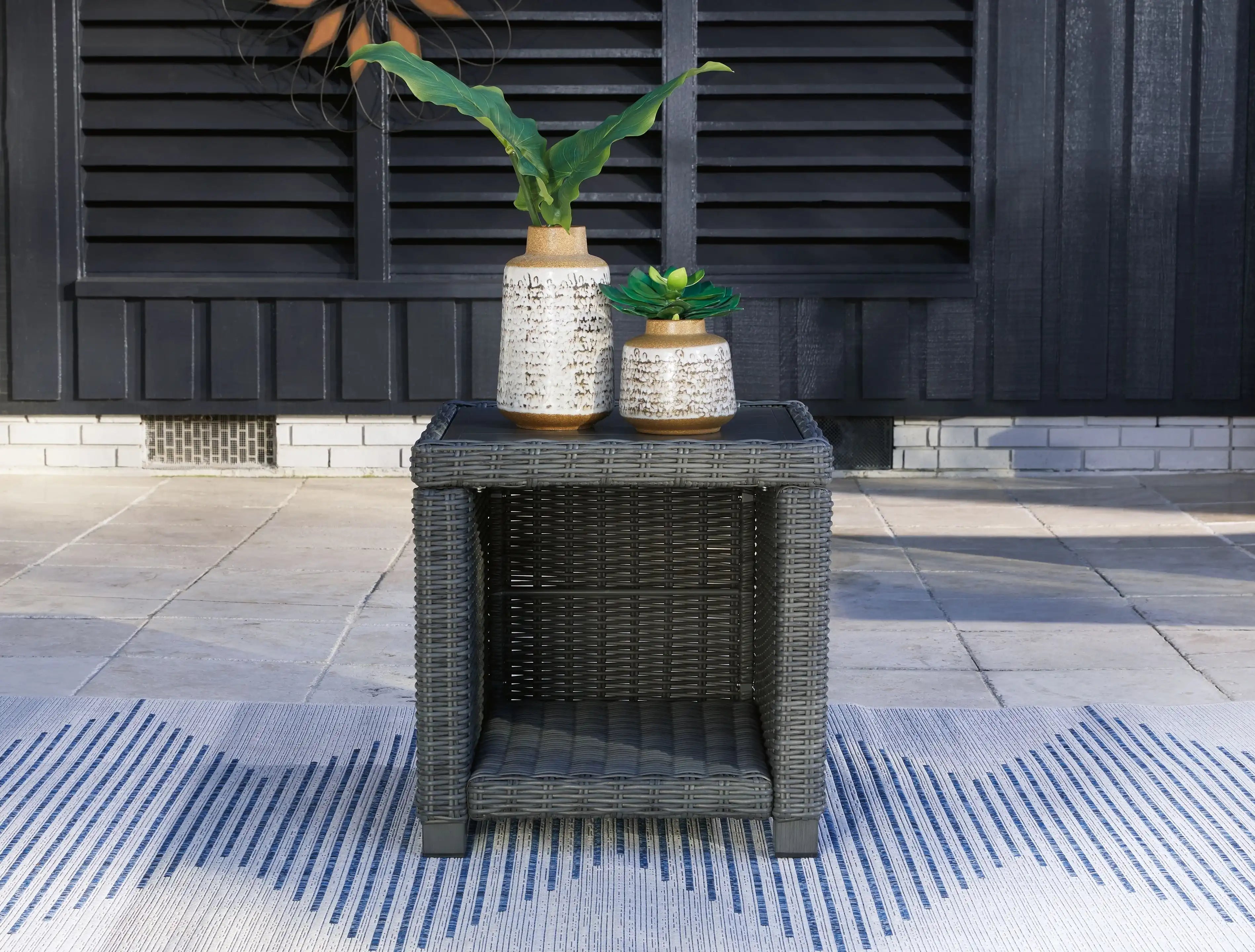 Elite Park - Square End Table - Gray - Best Buy Furniture