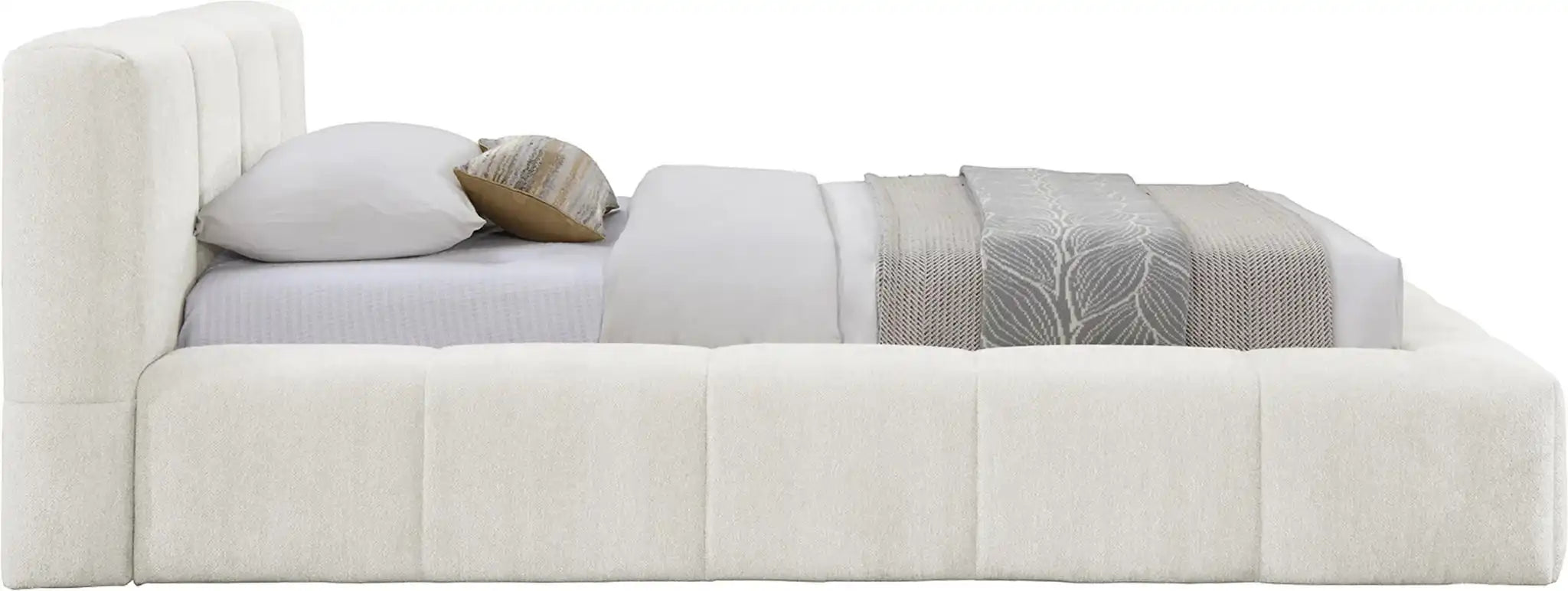 Carlin - Bed