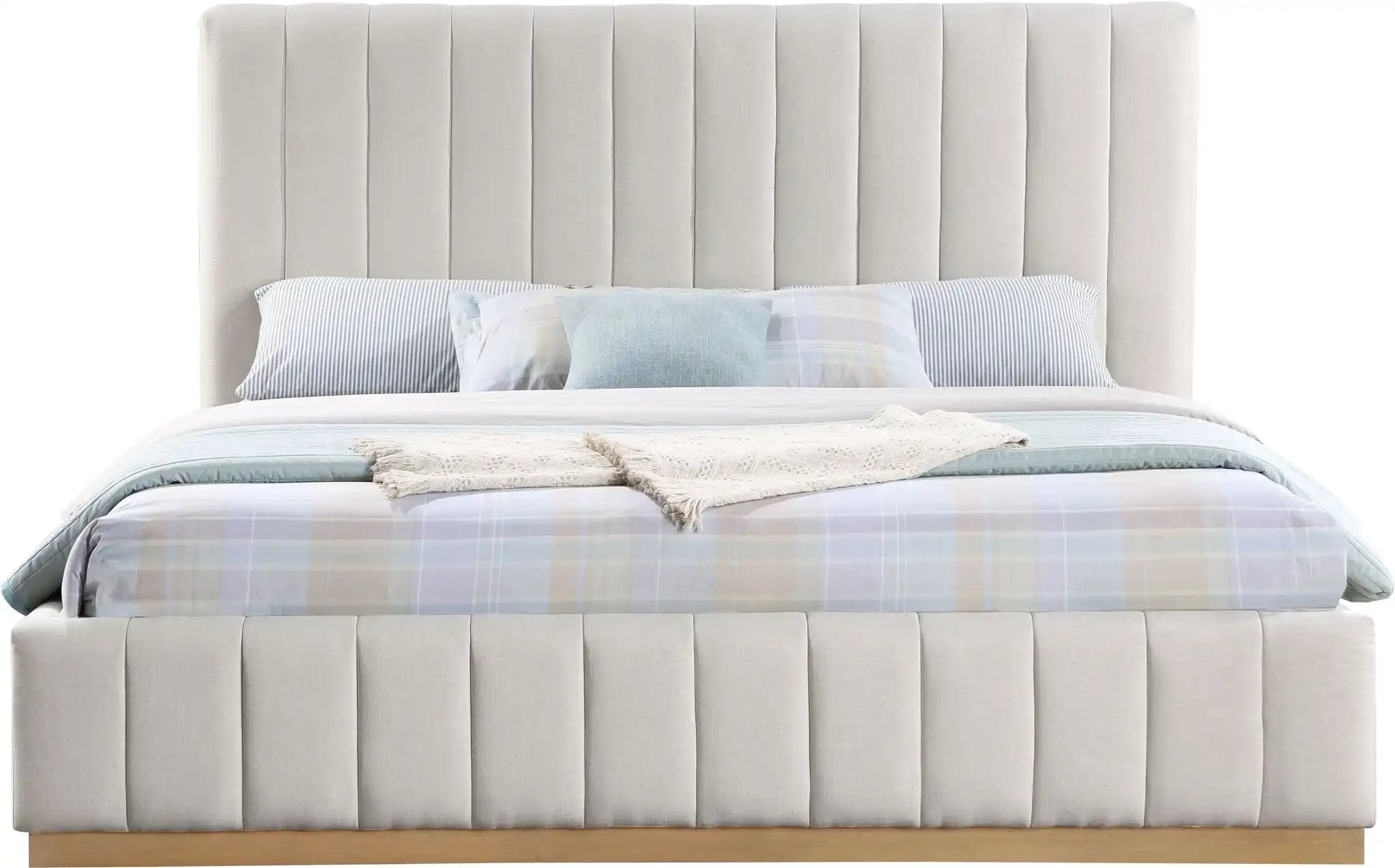 Lucia - Bed