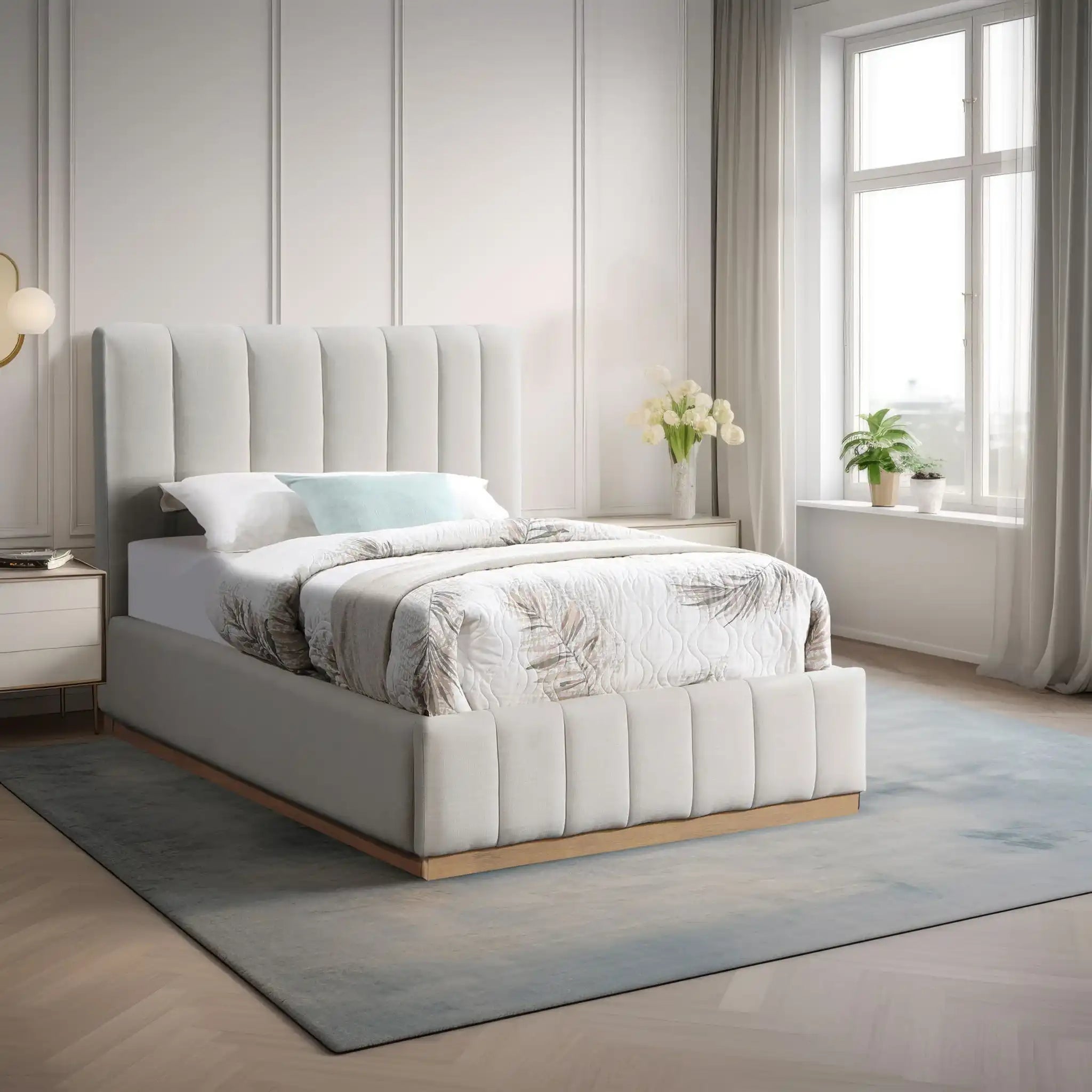 Lucia - Bed