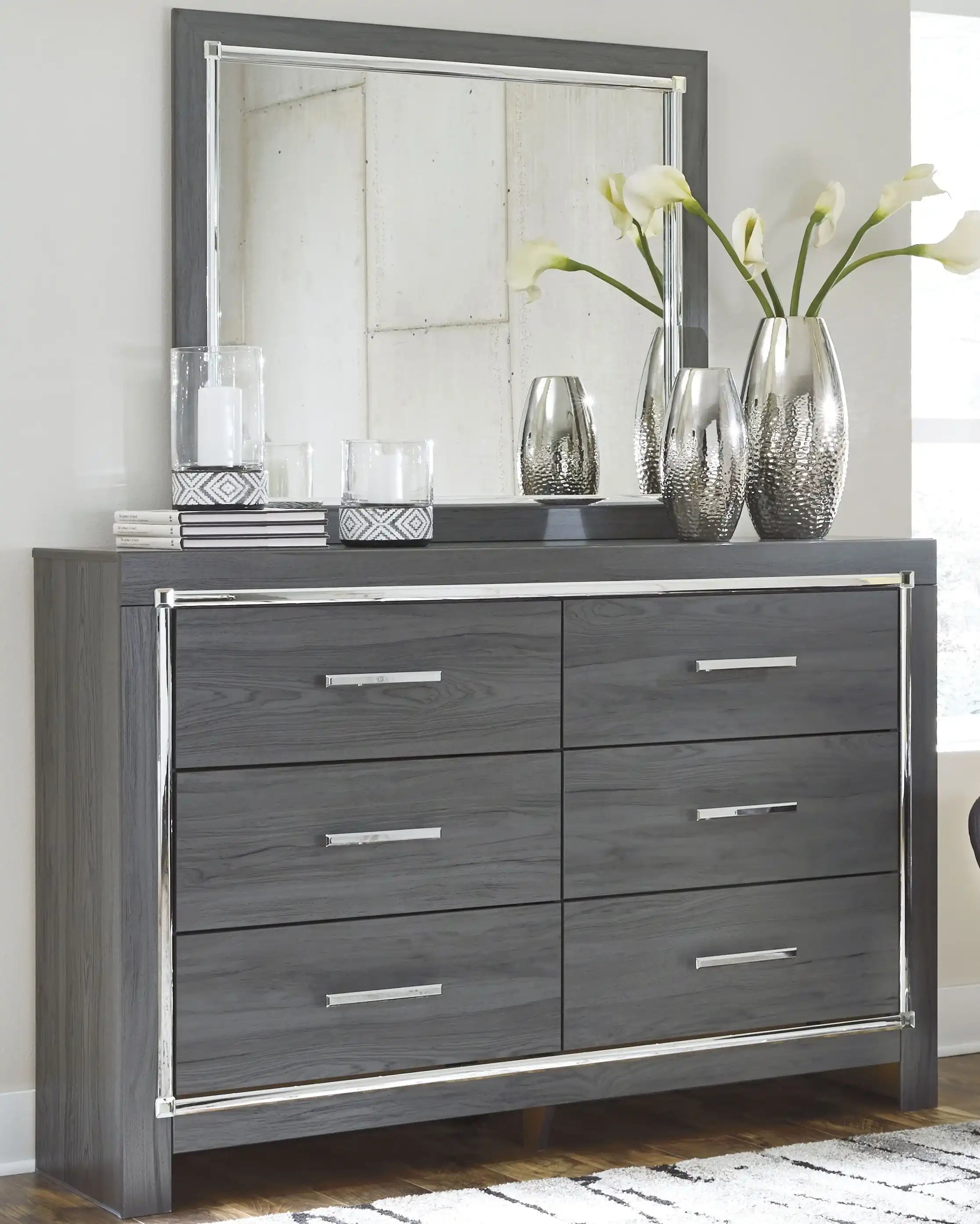 Lodanna - Upholstered Panel Bedroom Set - Best Buy Furniture