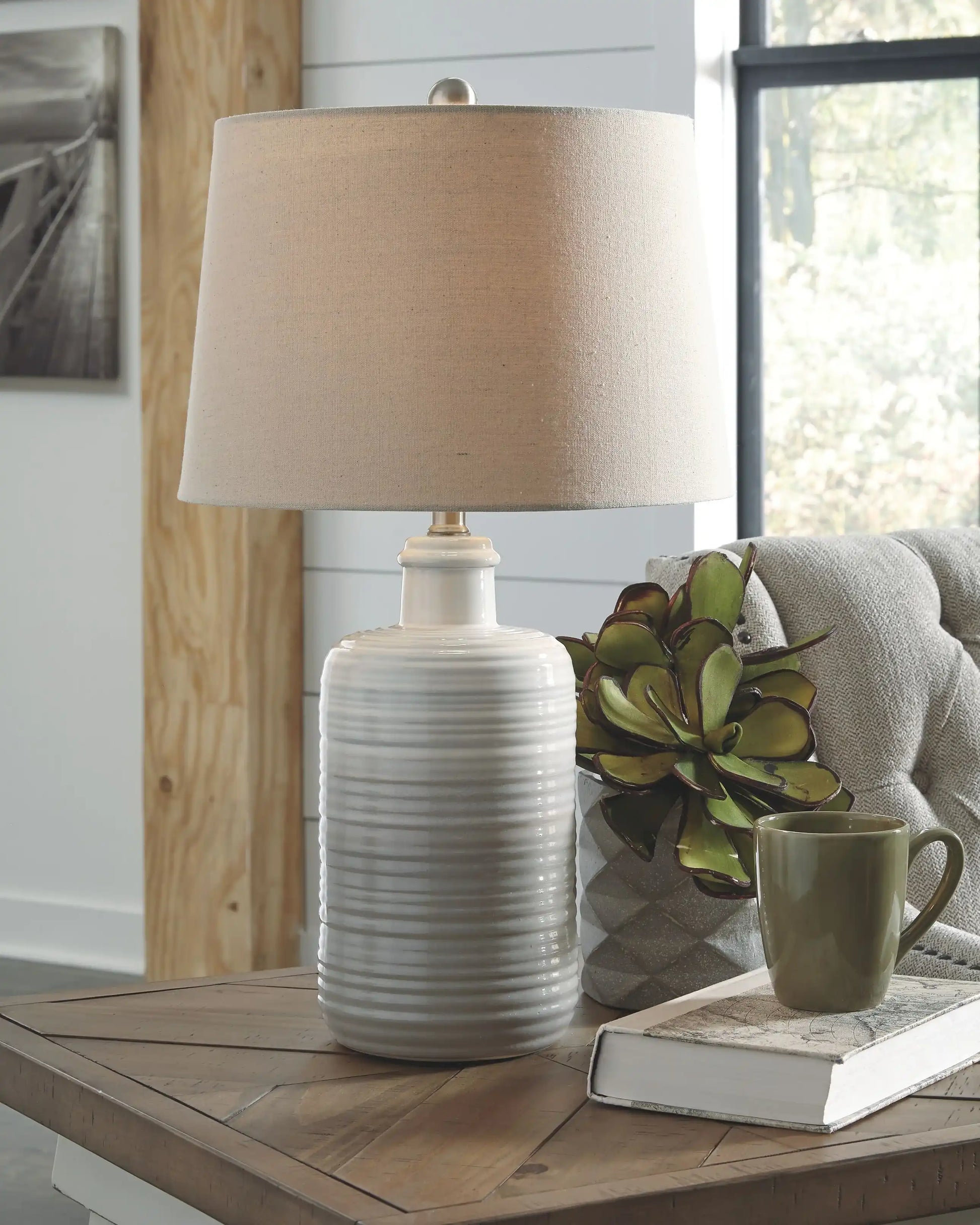 Marnina - Table Lamp - Best Buy Furniture