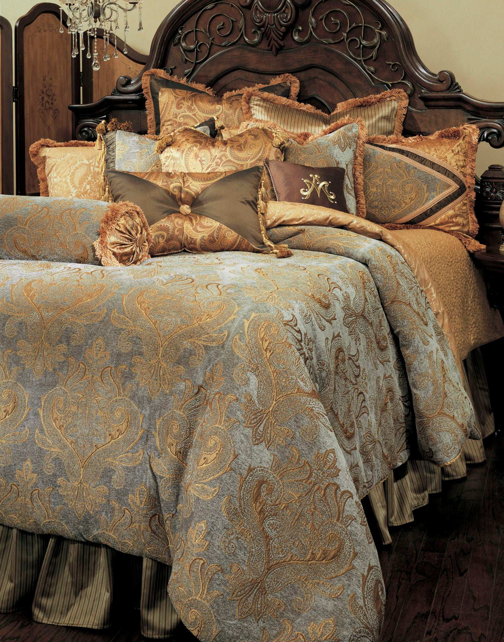 Elizabeth - Comforter Set - Best Buy Furniture