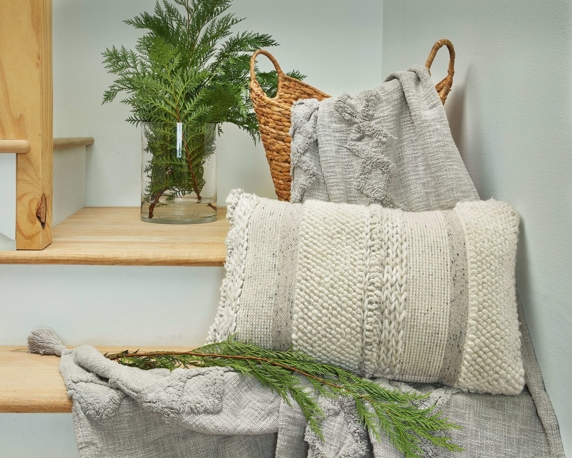 Standon - Pillow - Best Buy Furniture